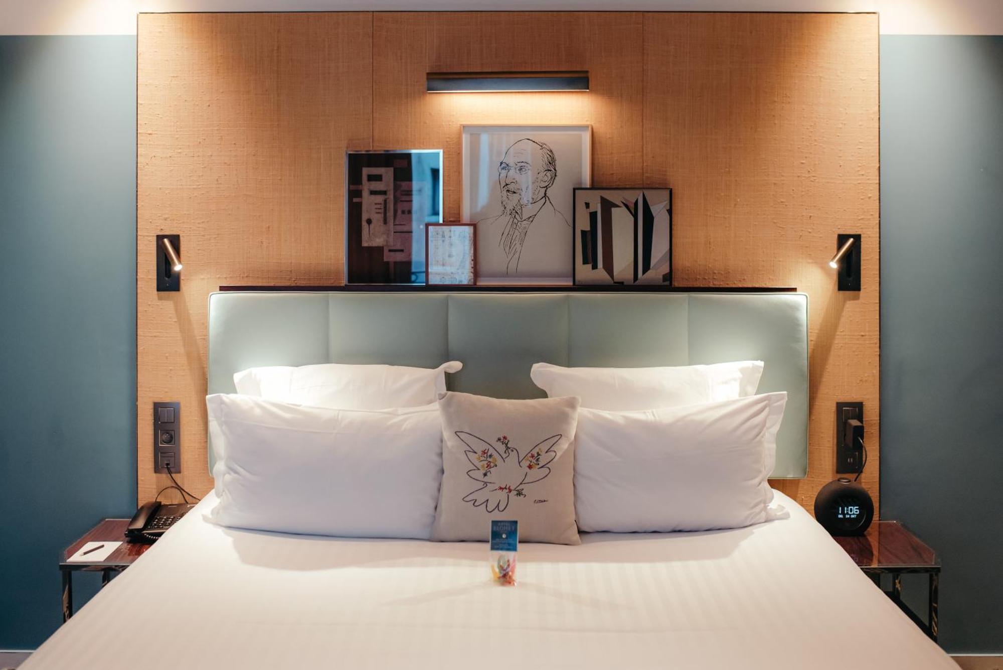 Junior Suite Pool Access
