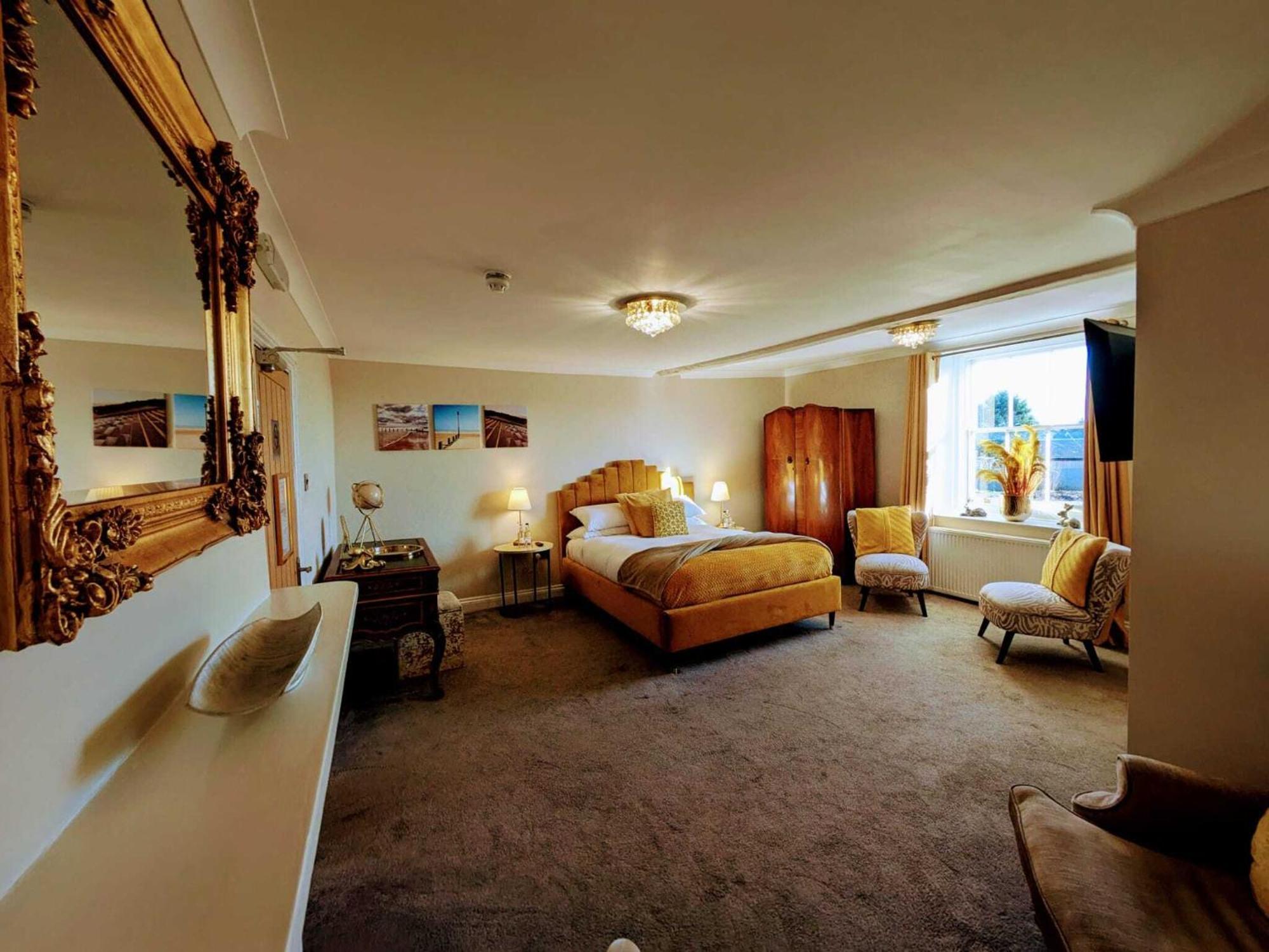 Superior King Room