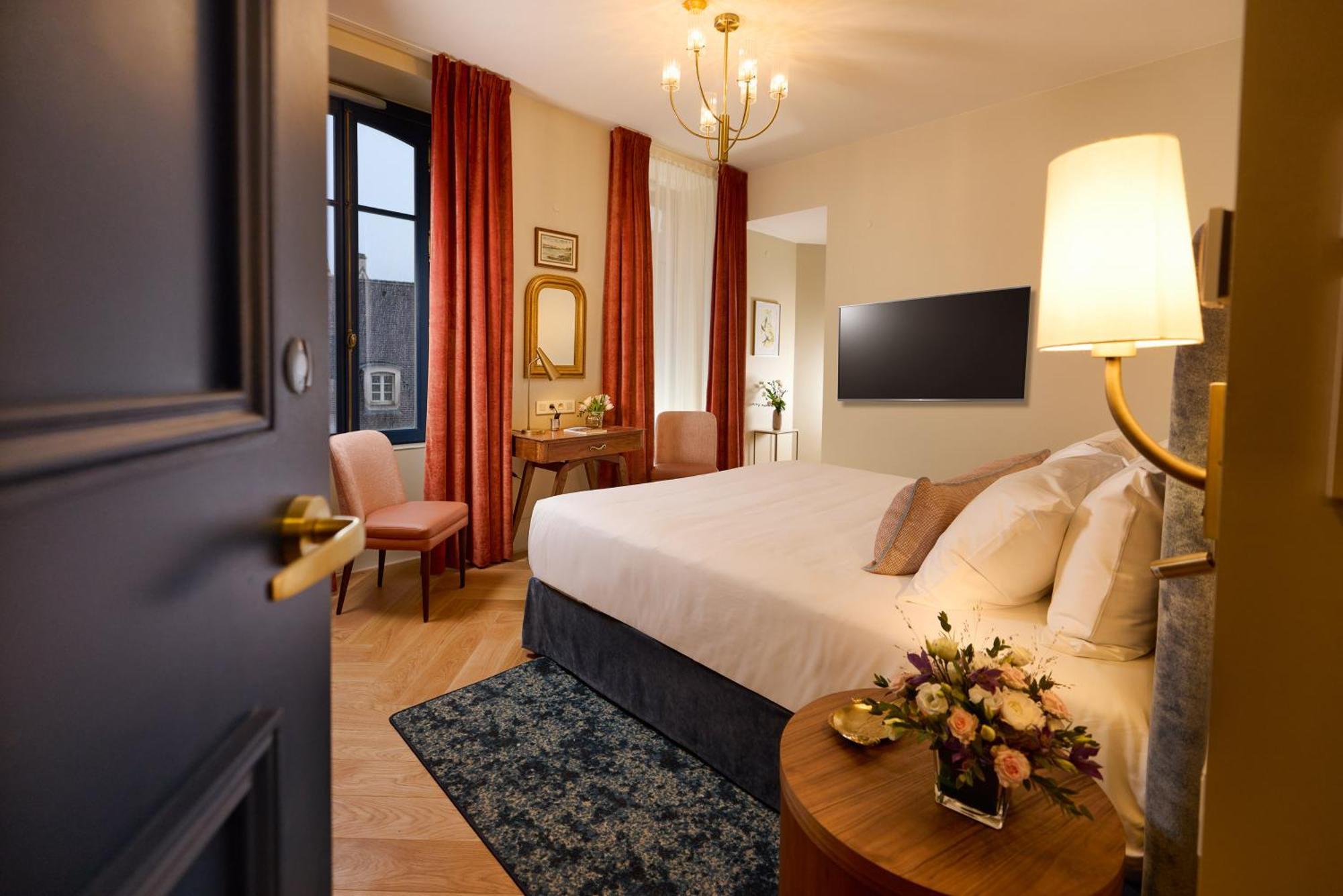 Chambre Lit King-Size avec Balcon
