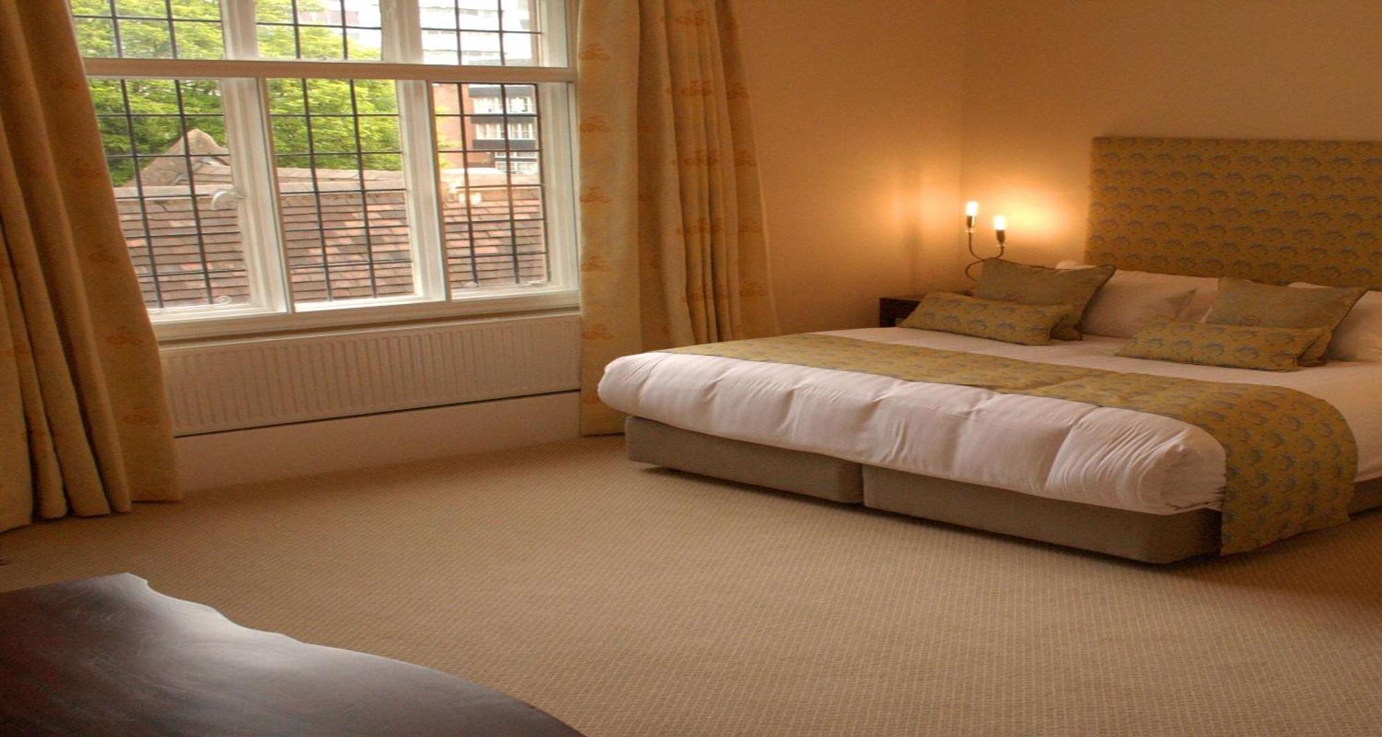 Suite King Bed Non-Smoking