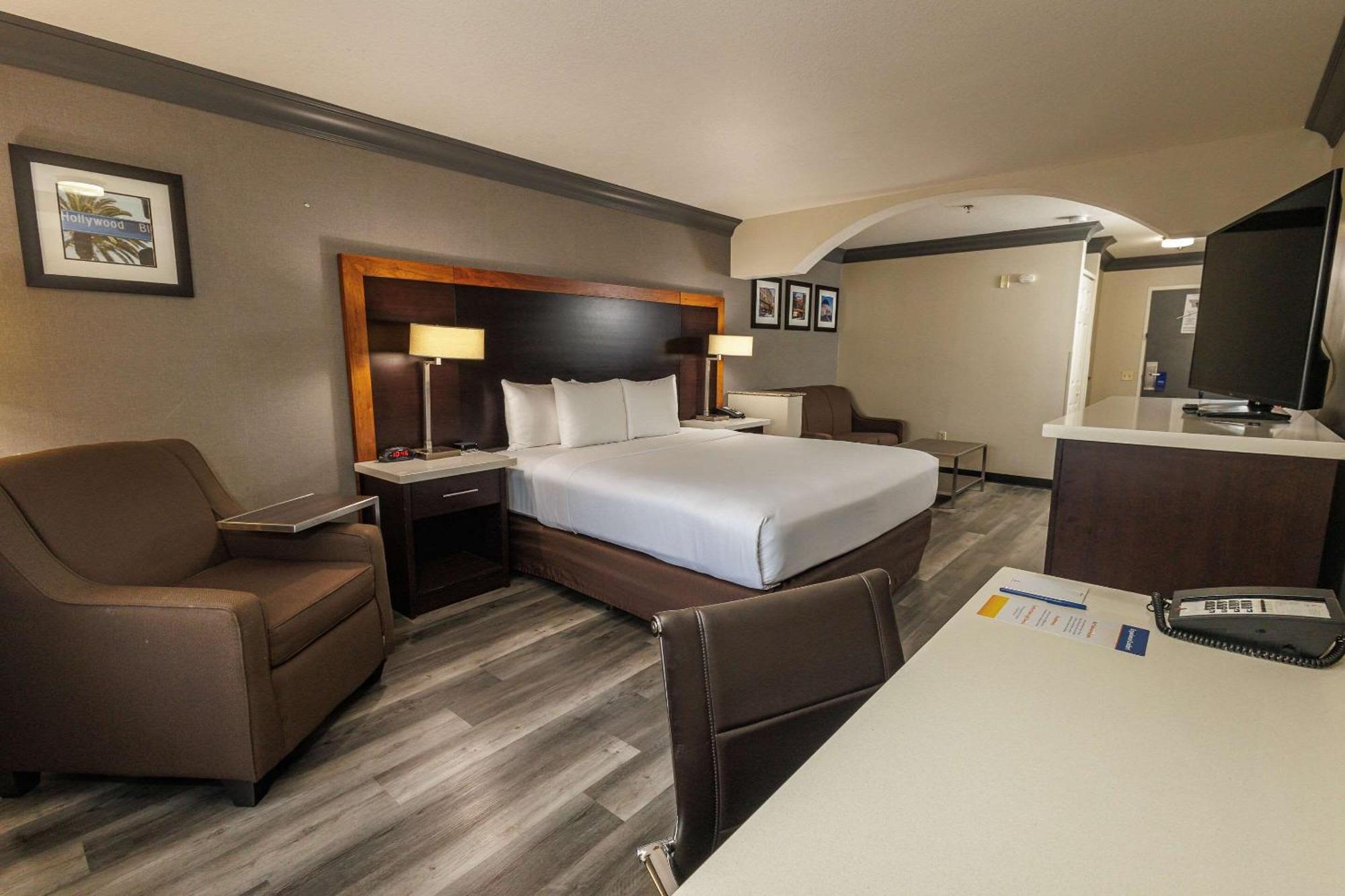 Deluxe Suite King Room