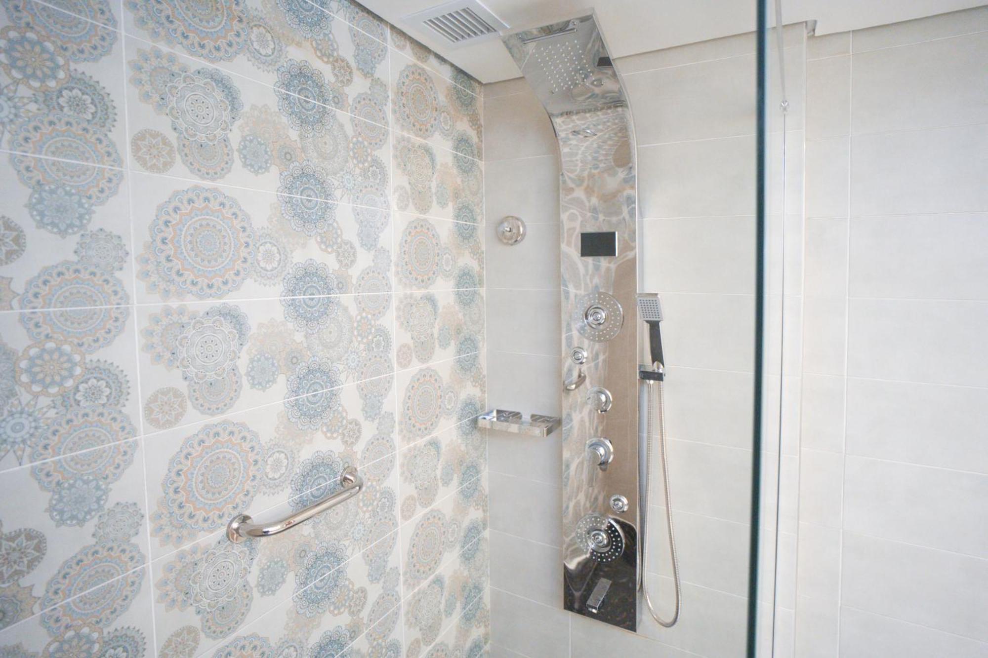 Quarto King com Banheira de Hidromassagem