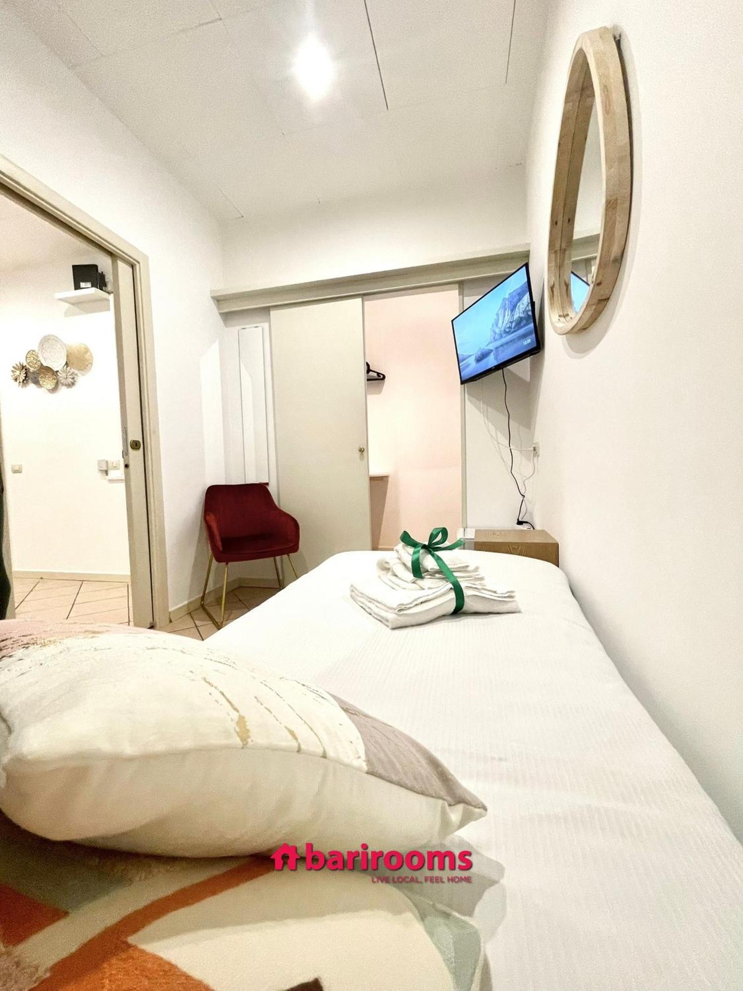 Camera Singola con Bagno in Comune