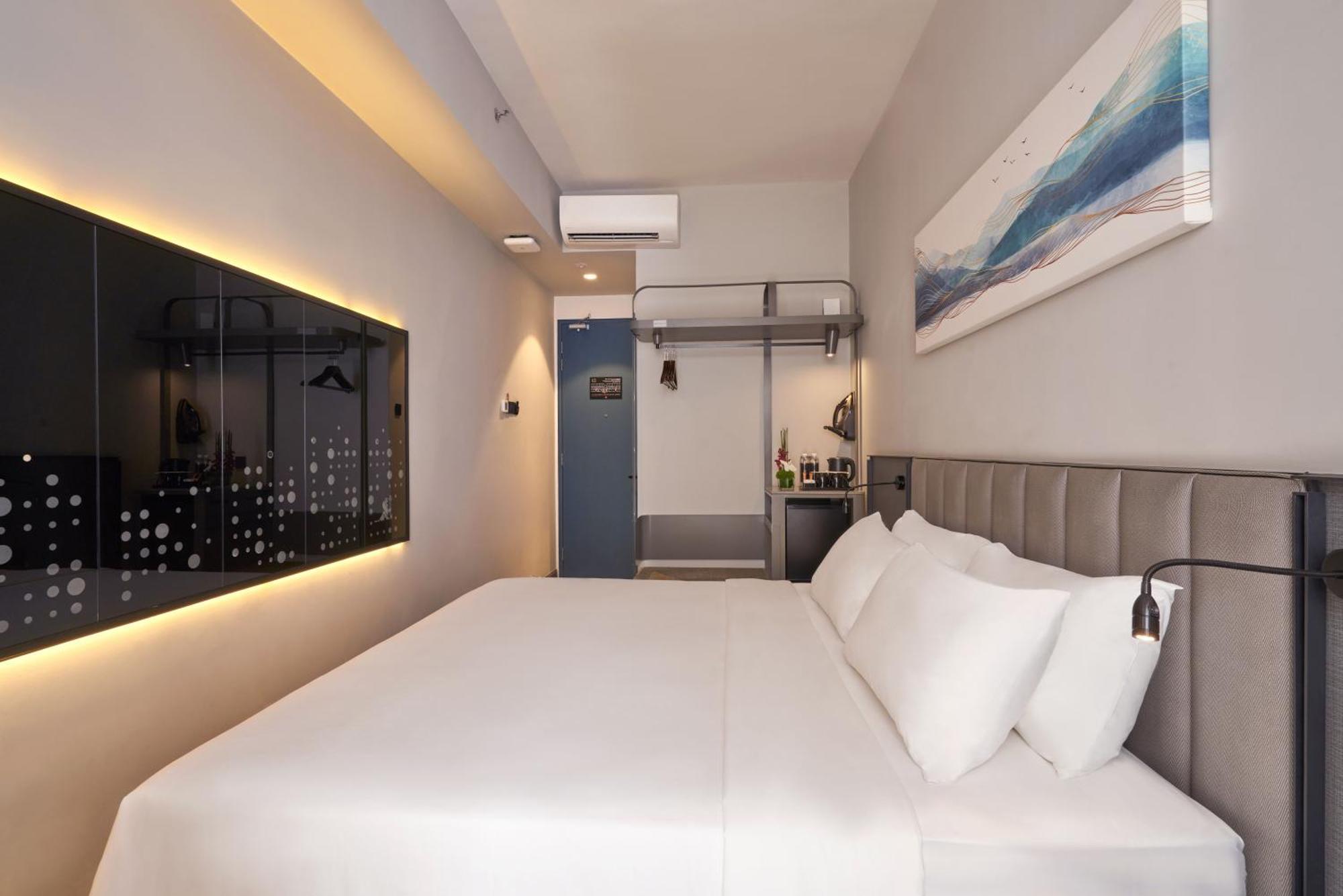 Junior Superior King Room