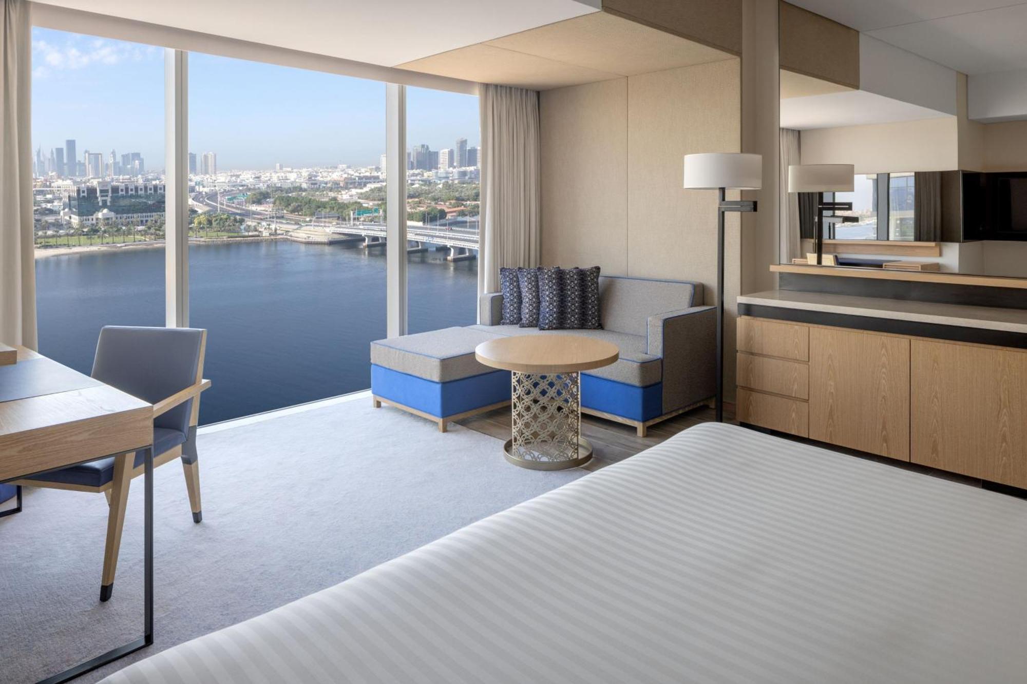 Deluxe King Room Creek View Daily Shuttle to DCC Mall Kite Beach