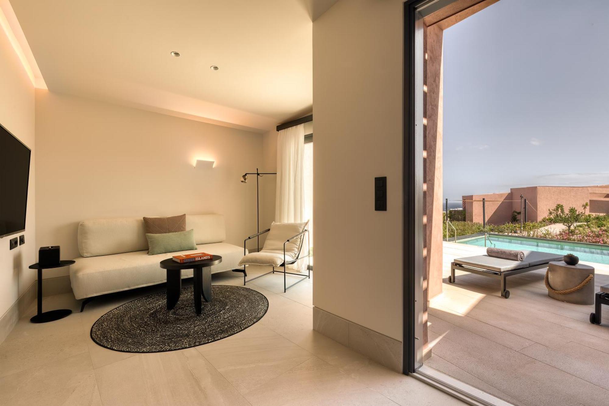 Anesis Bungalow Zen Pool