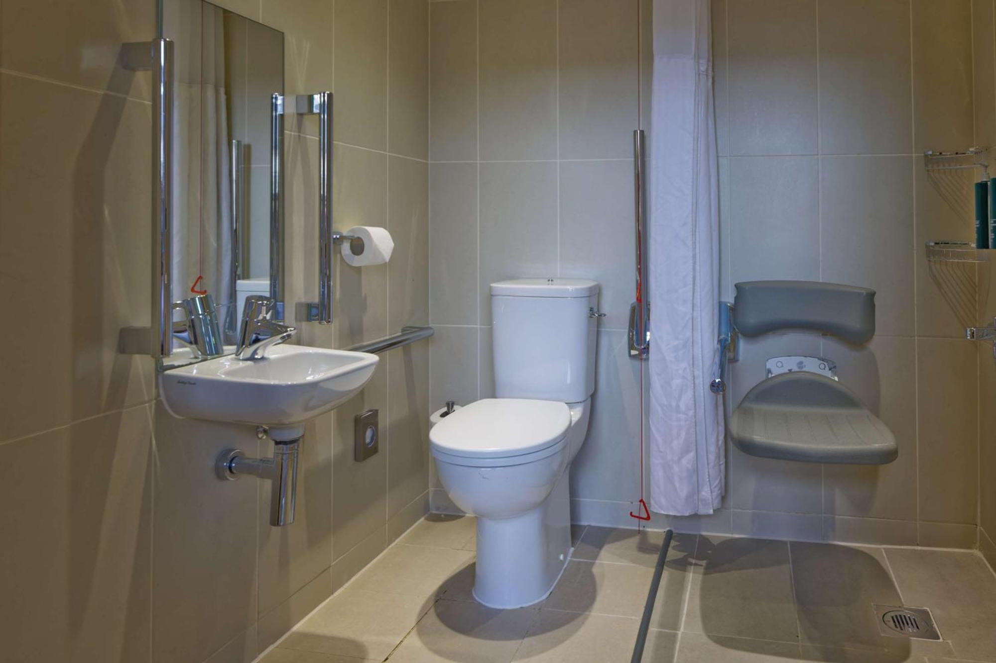 King Room Mobility Access