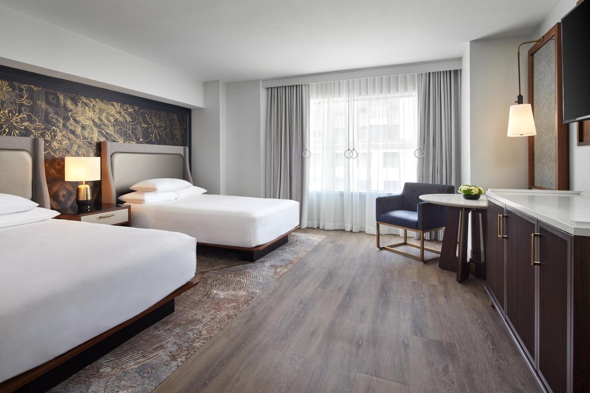 Doppelzimmer mit 2 Doppelbetten