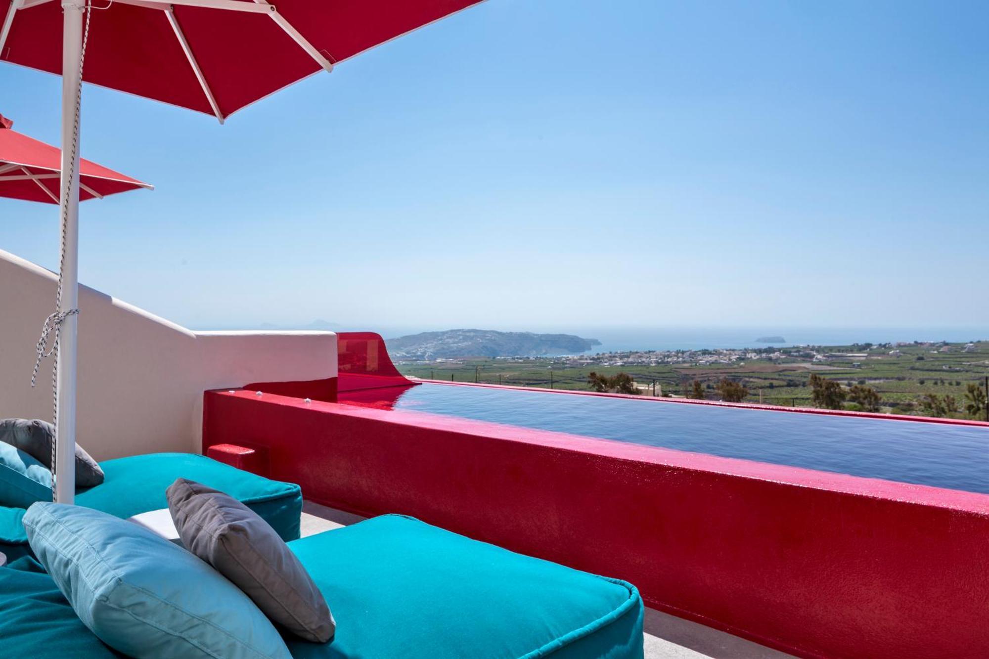 Superior Pool Suite