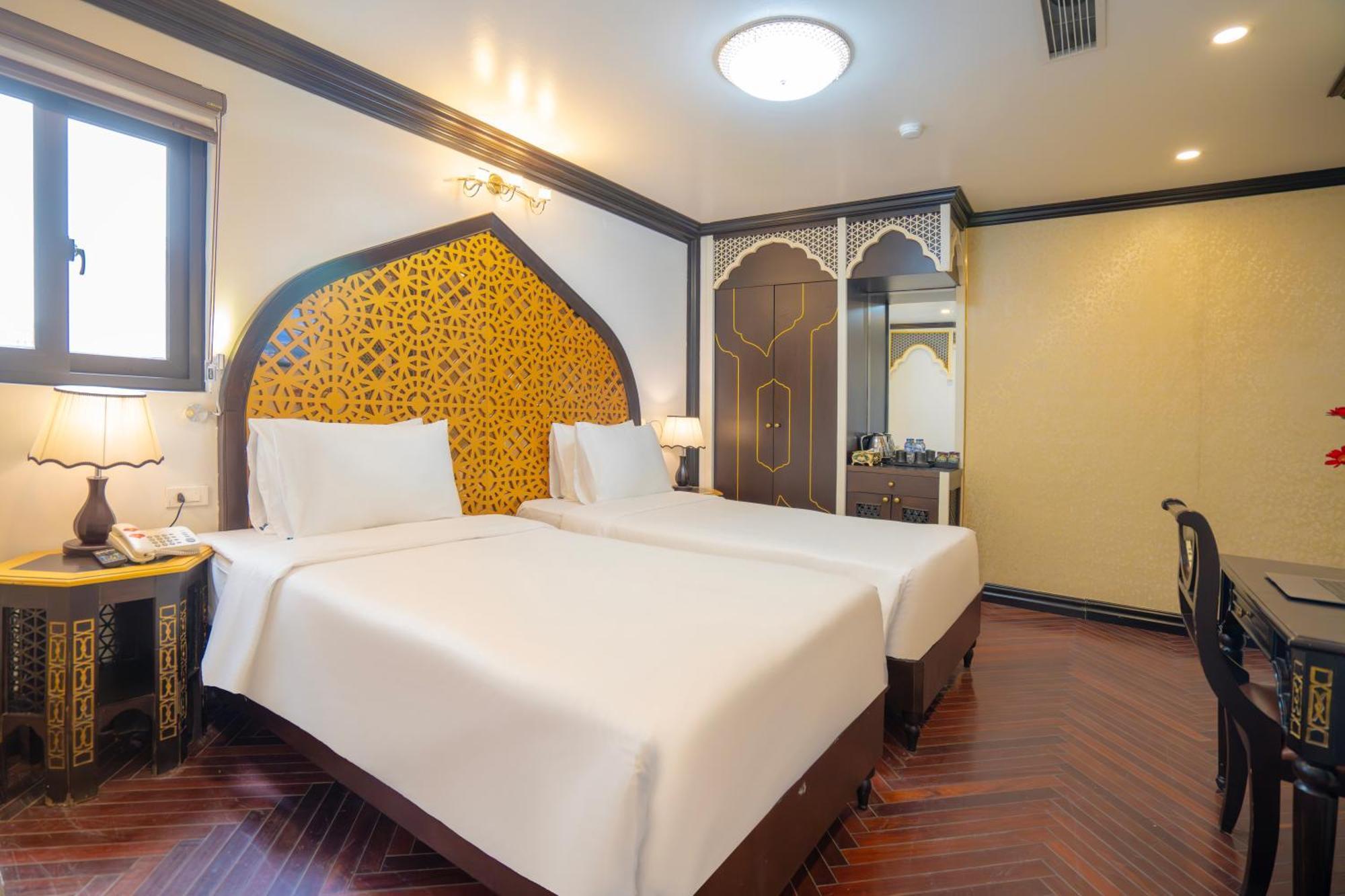 Deluxe Double or Twin Room Window