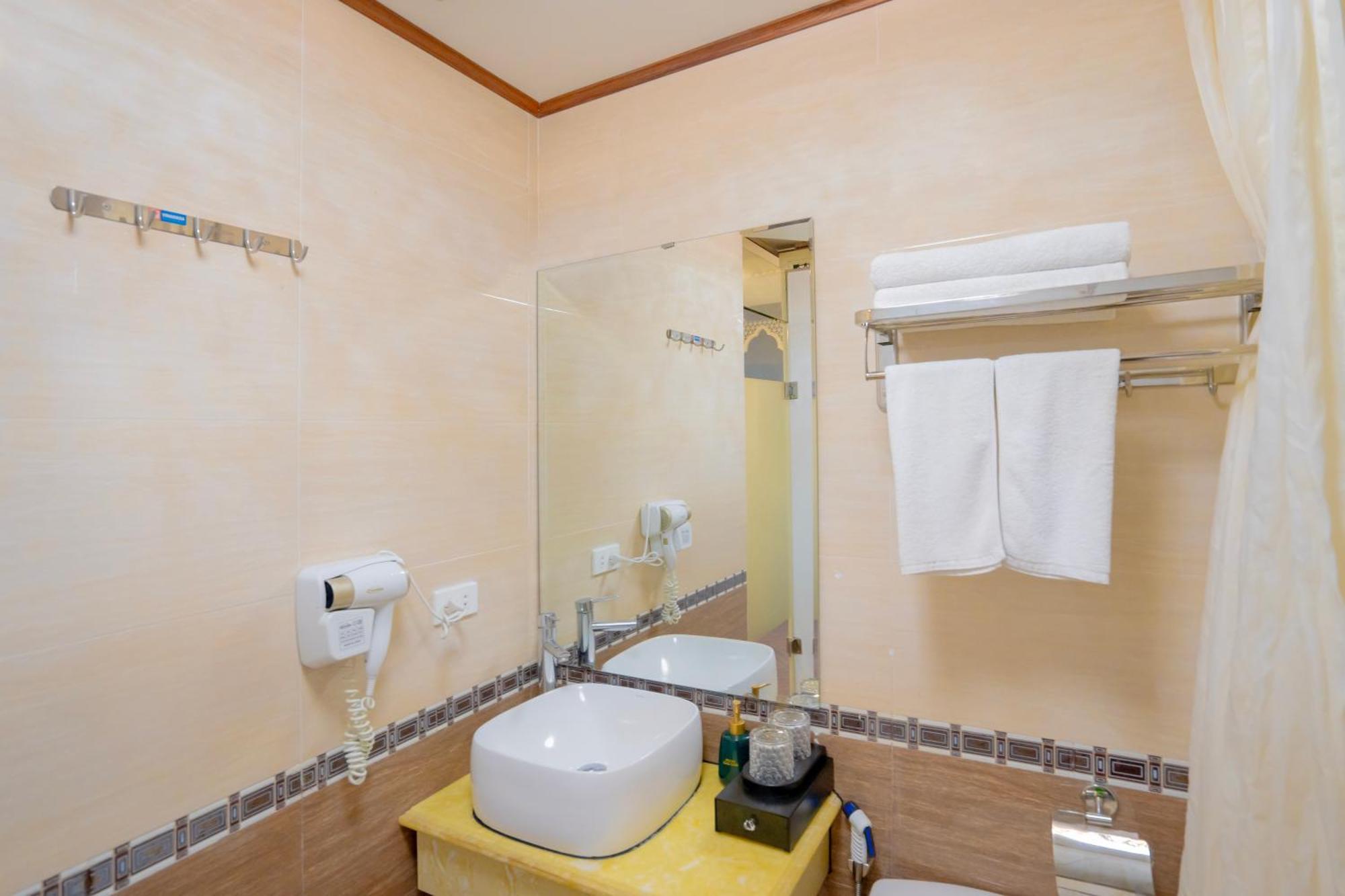 Superior Double or Twin Room No Window