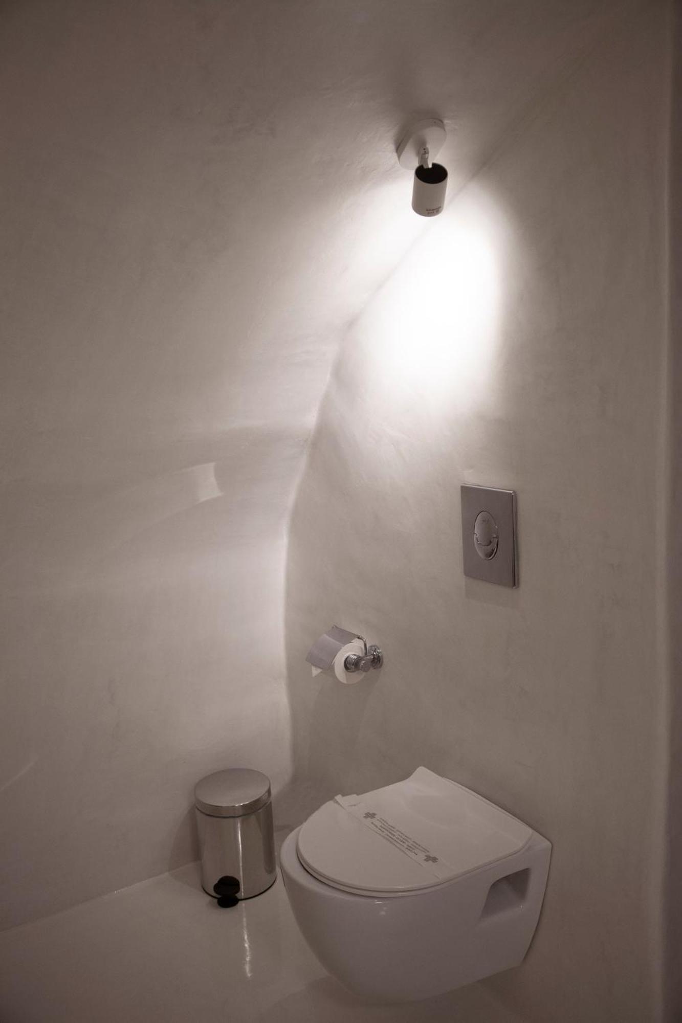 Superior Cave Suite Hot Tub & Caldera View
