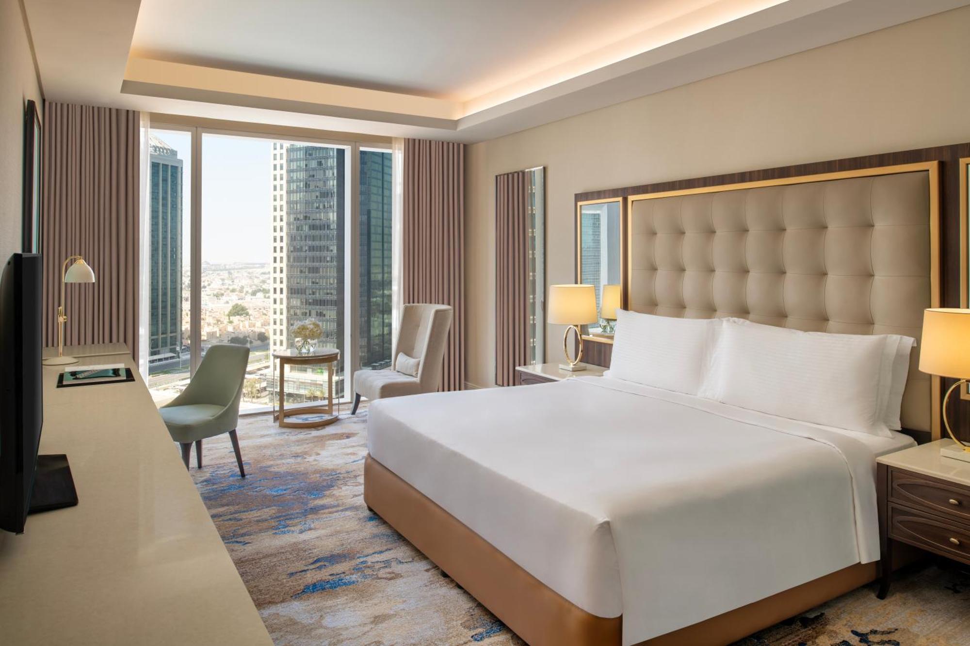 Premier 1 King High Floor