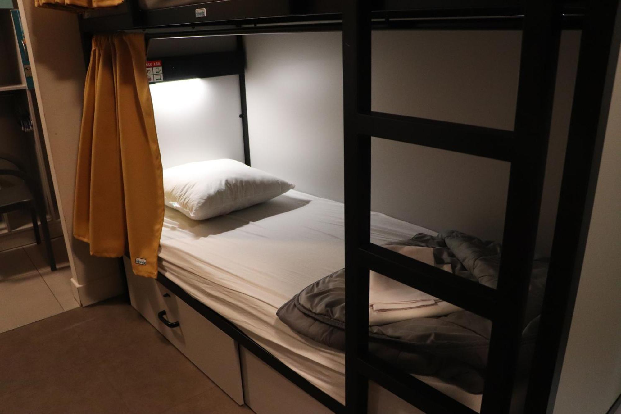 Bunk Bed Mixed Dormitory Room