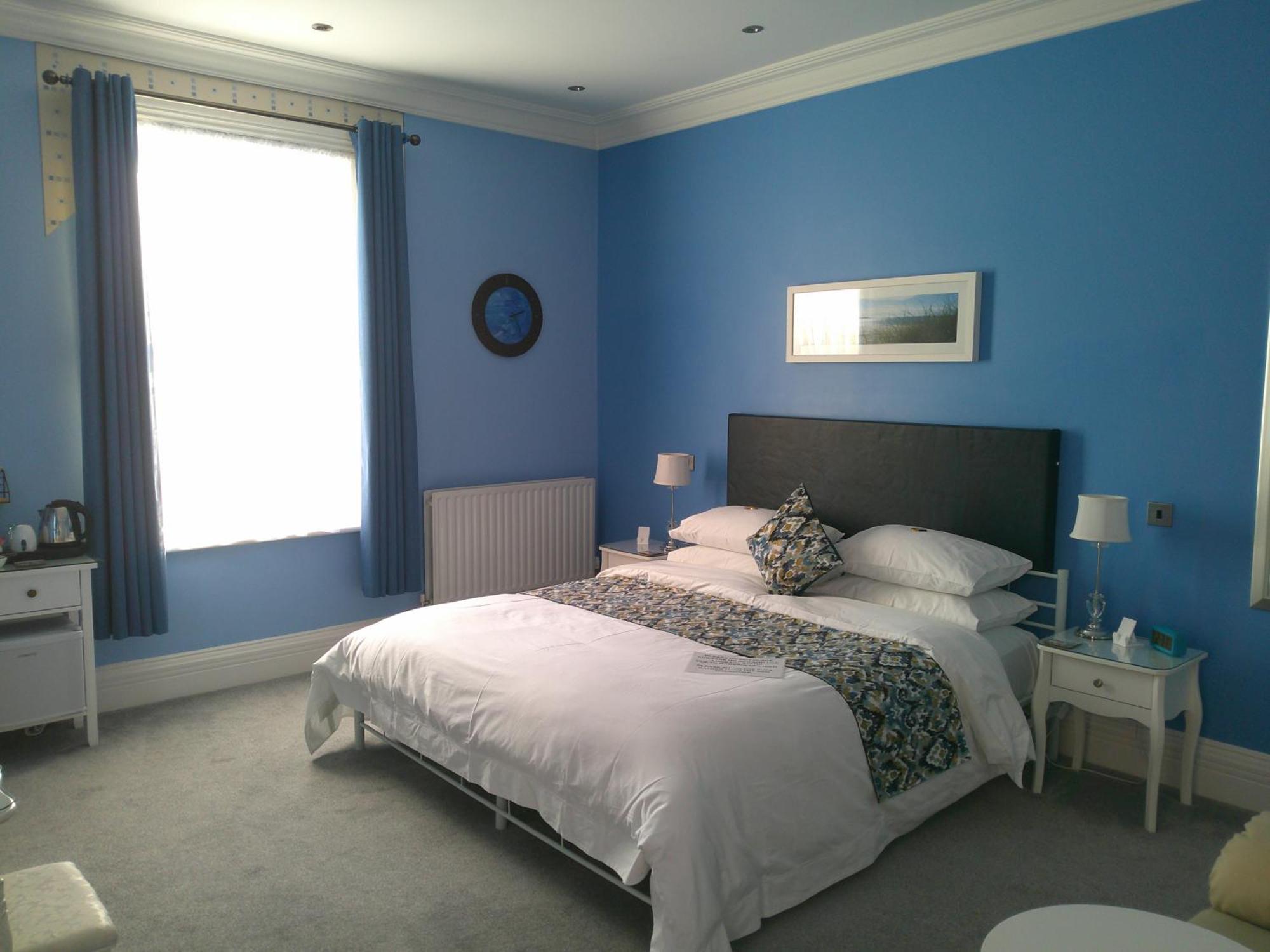 Superior Super King Room Summer