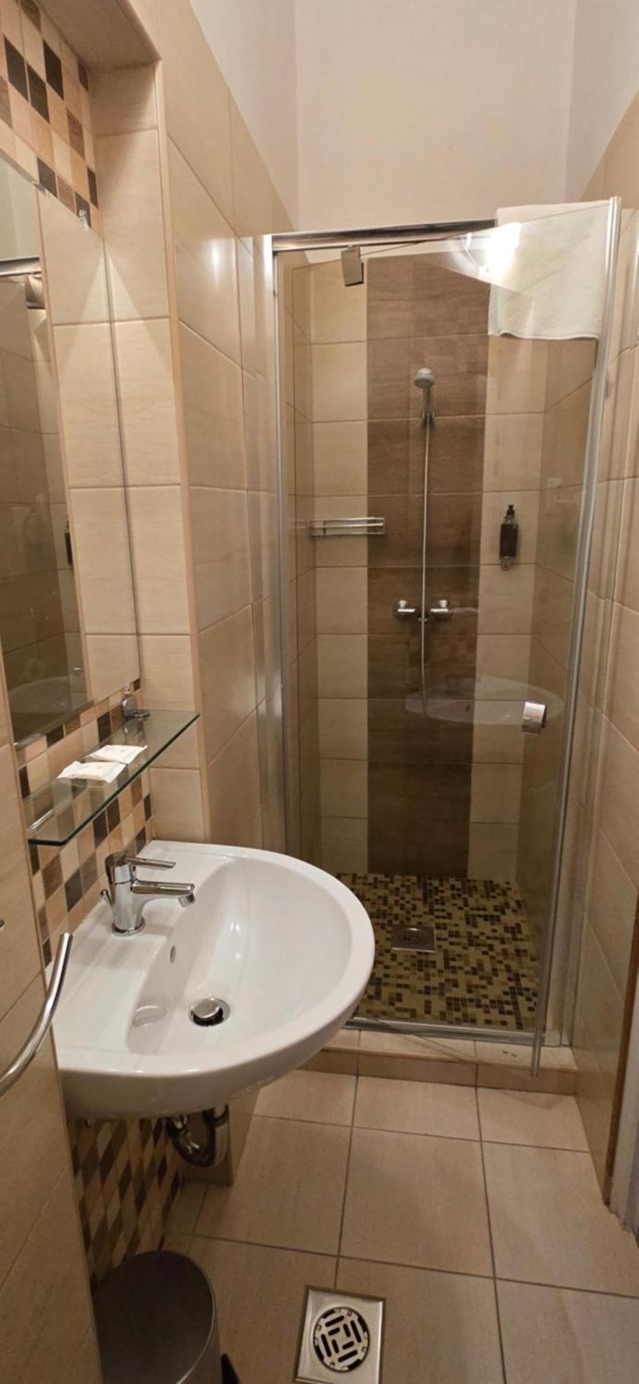 Single Room without Air Conditioning