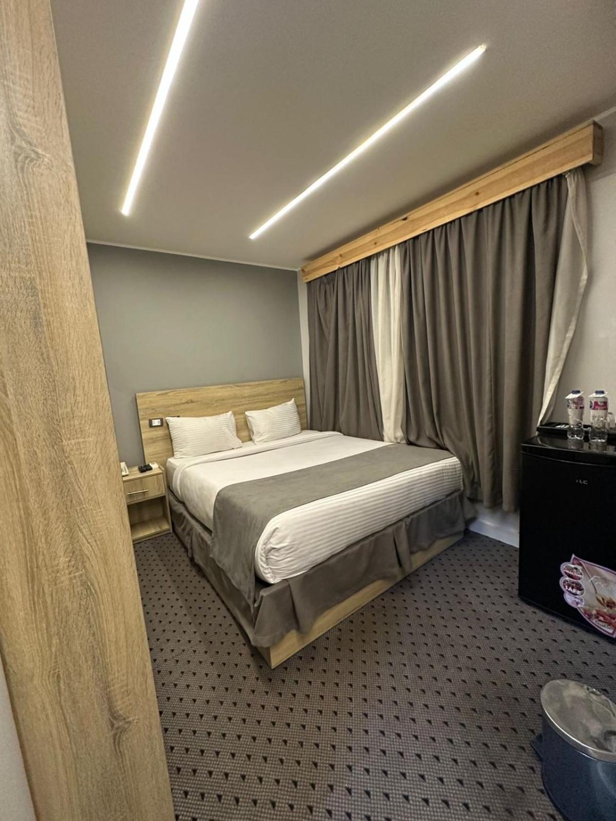 Single Room Bath