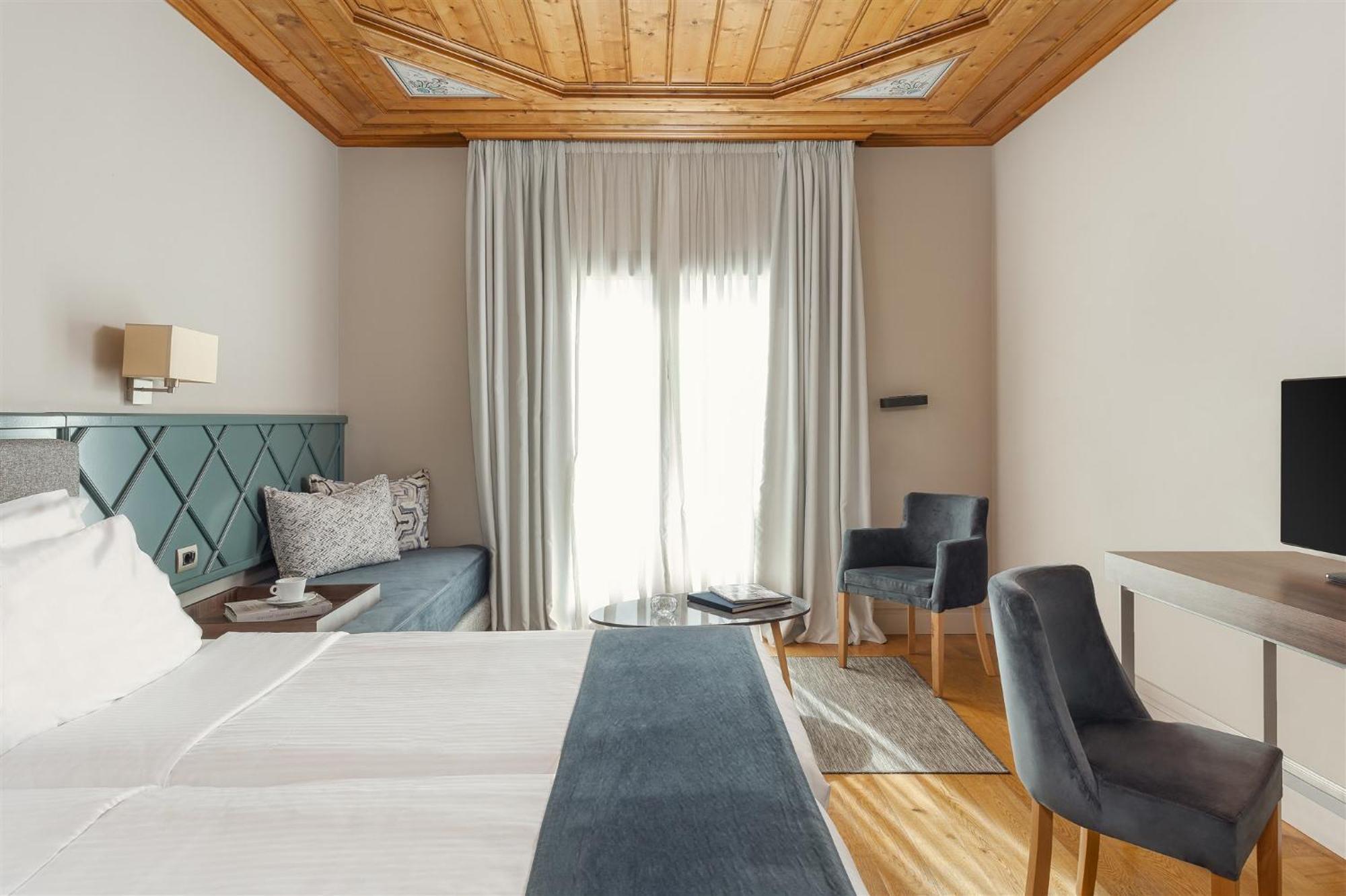 Standard Double or Twin Room Balcony
