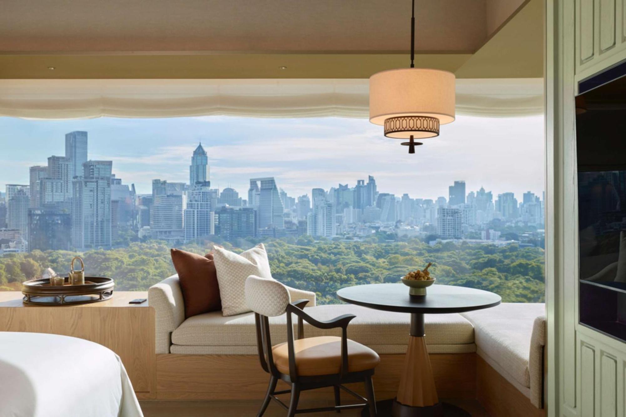 Club Corner Room Twin Beds