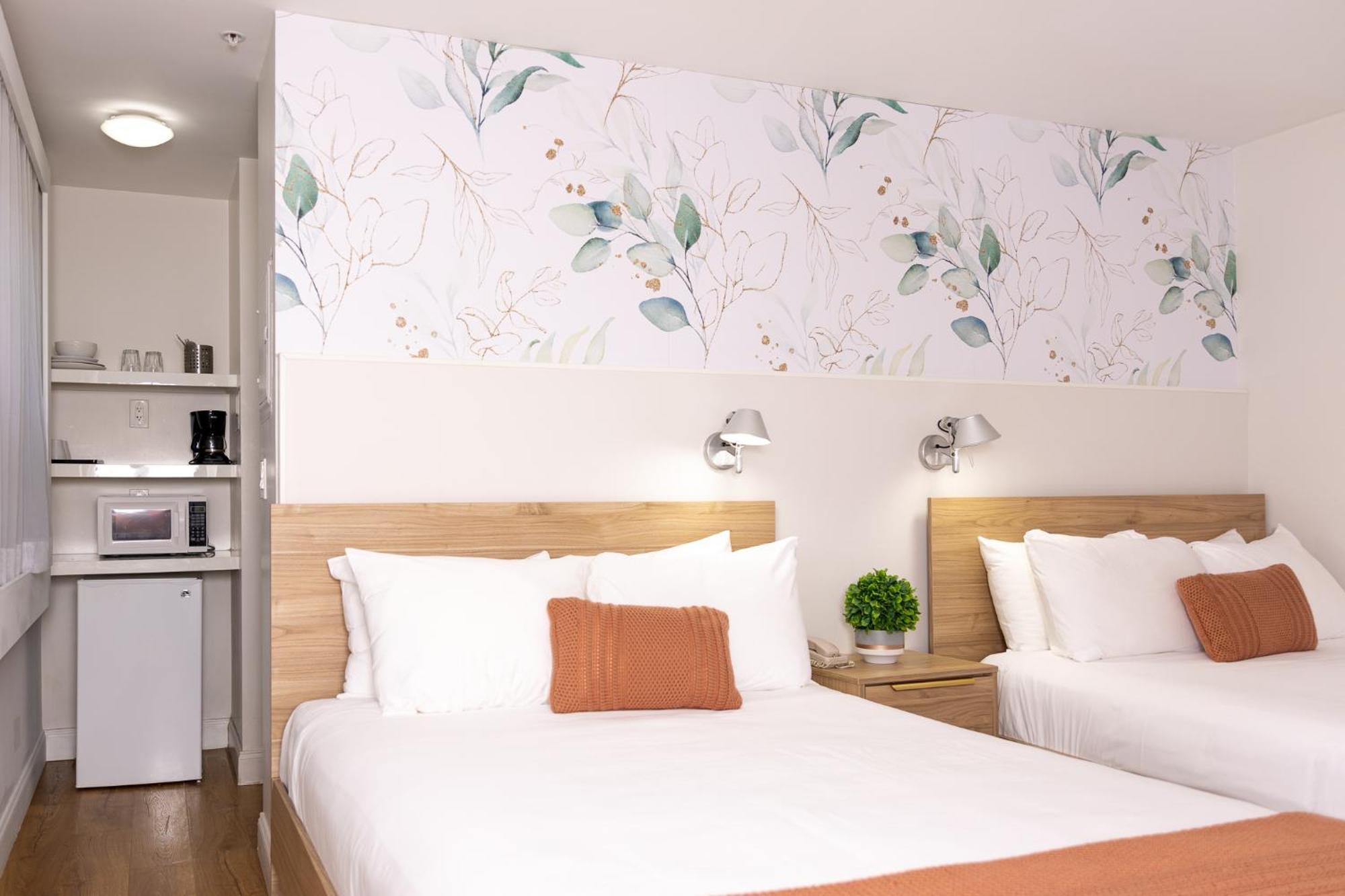 Deluxe Double Two Queen Beds
