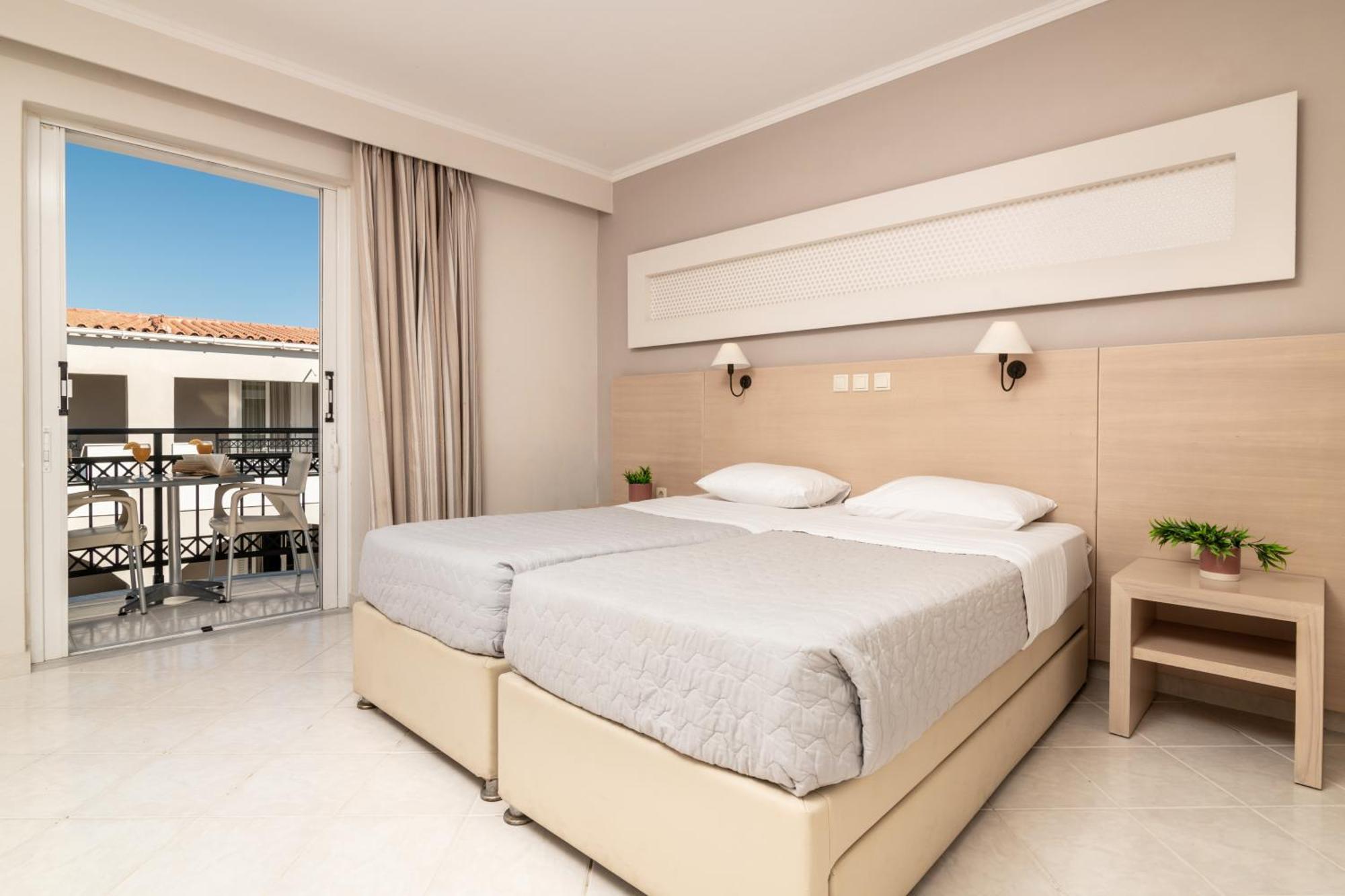 Standard Twin or Double Room Land View
