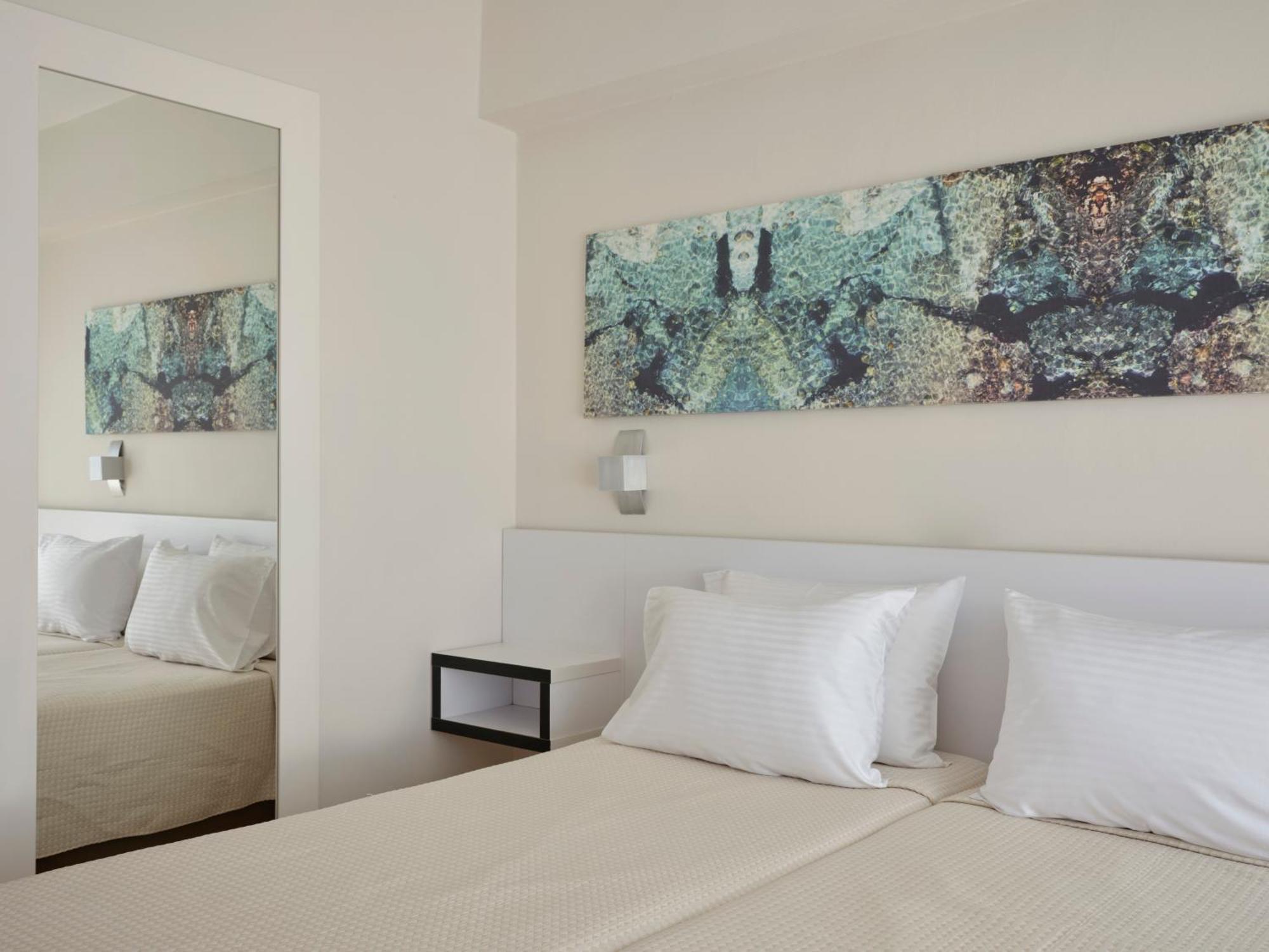Twin Room Inland View