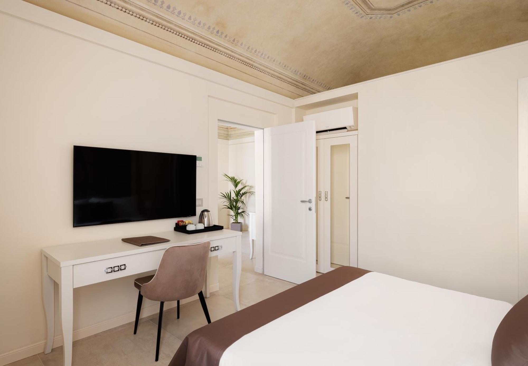 Suite View