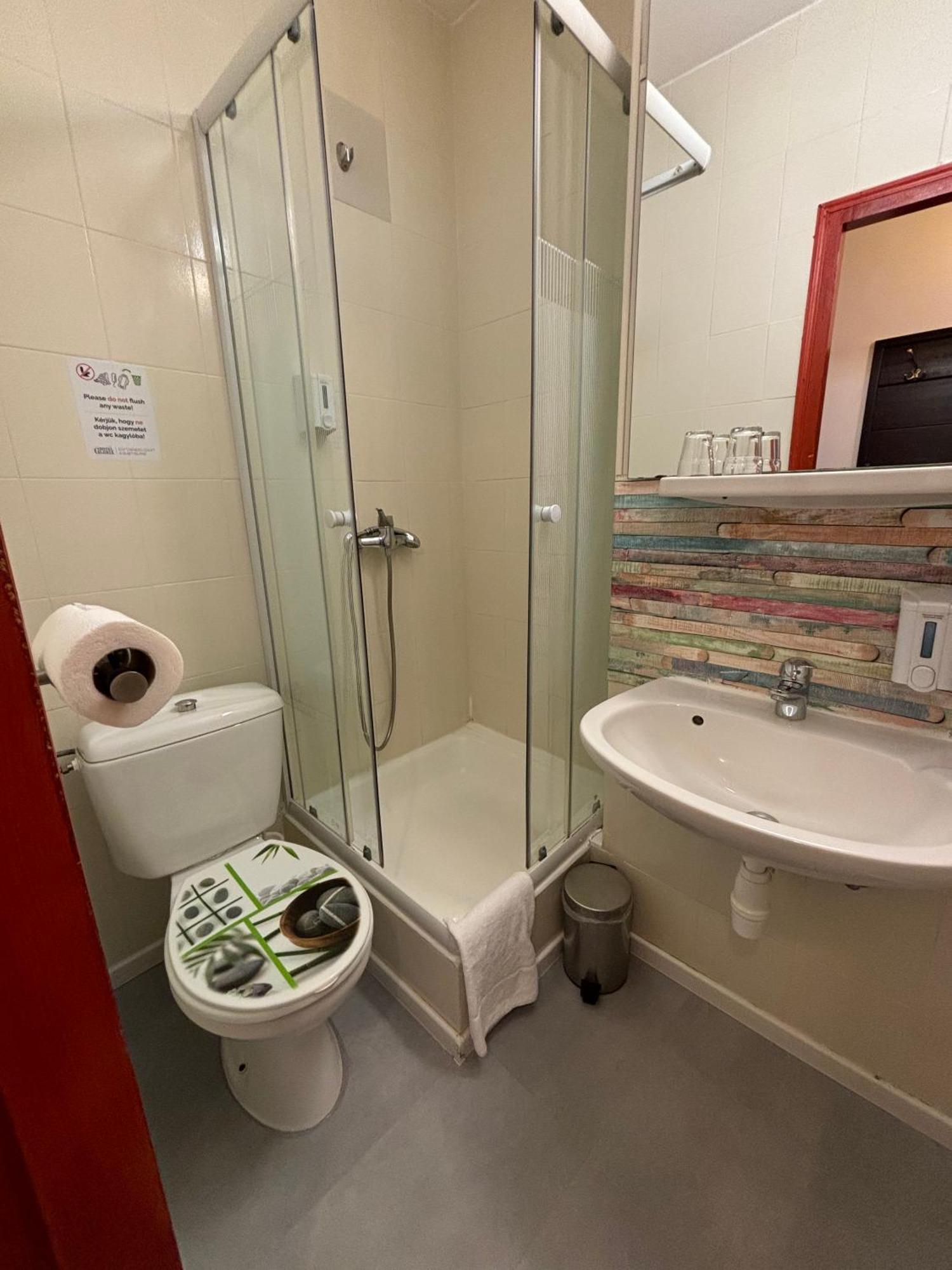Standard Single Room