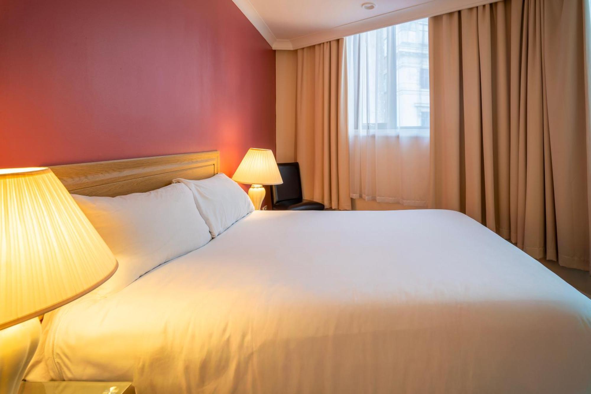 Double Room,1642308255:JPEG