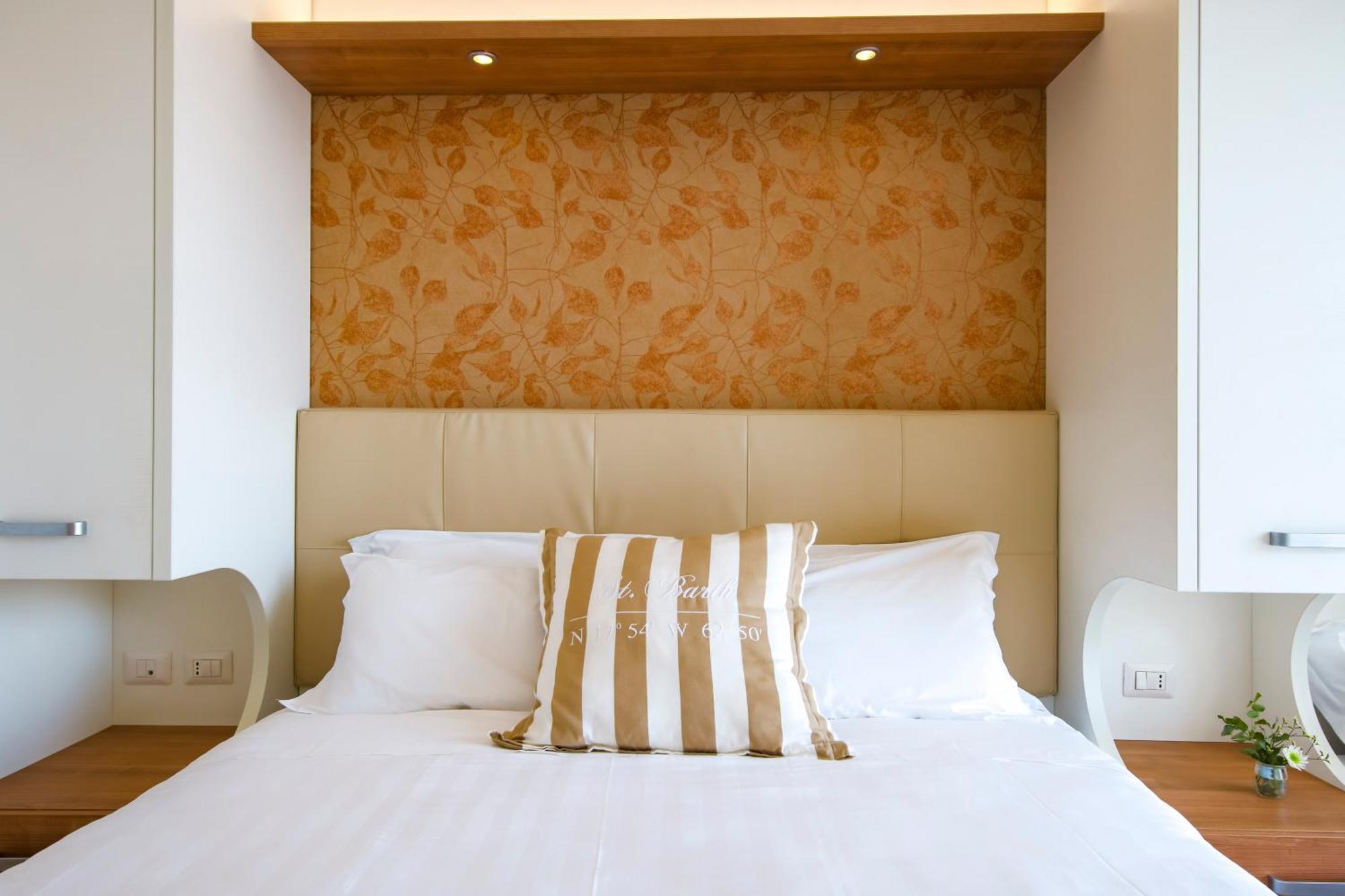 Double or Twin Room Balcony