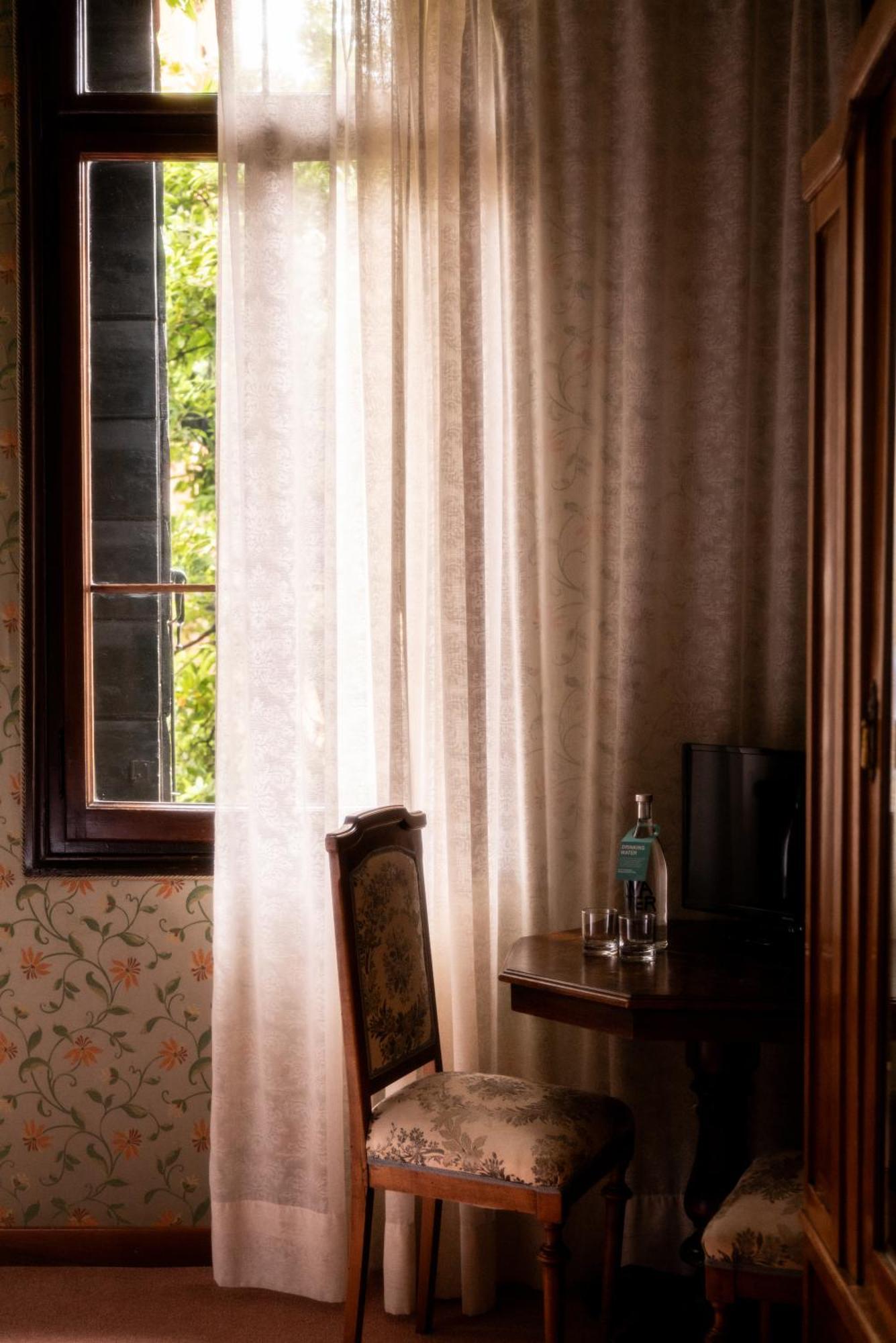 Comfort Double or Twin Room