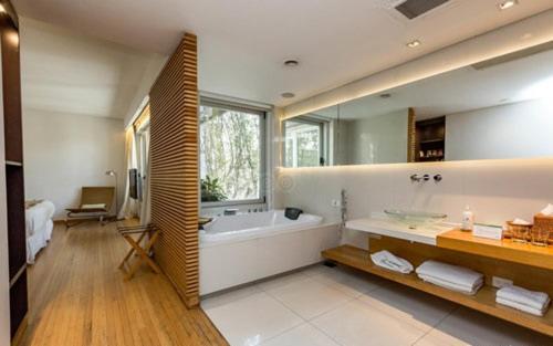 Superior King or Twin Room