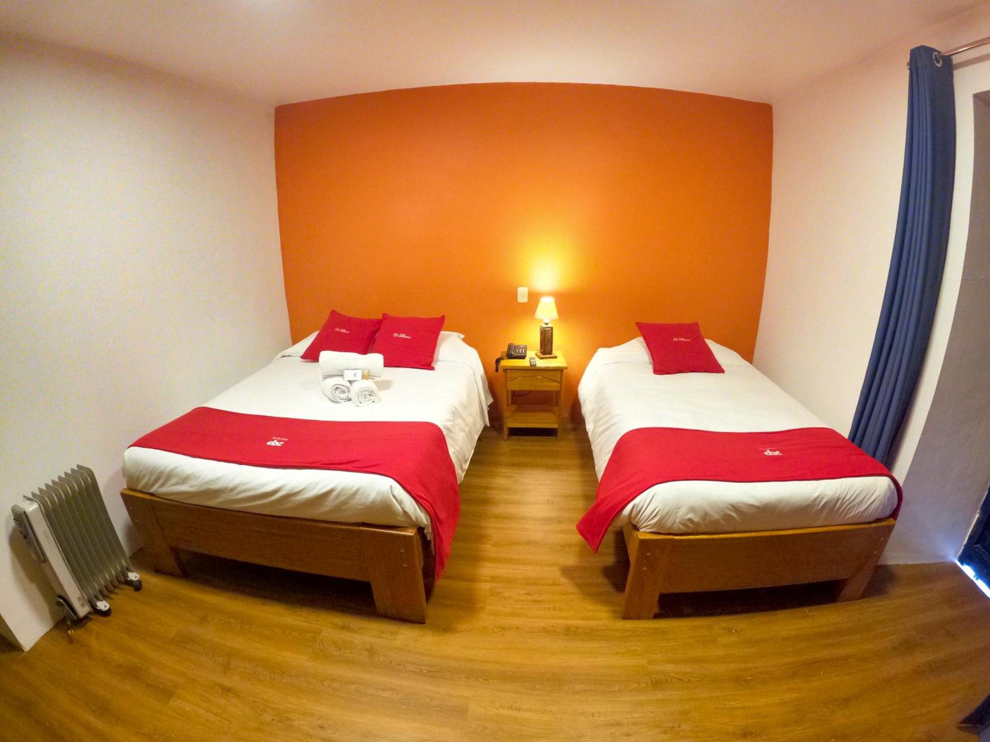 Twin Room Private Bathroom