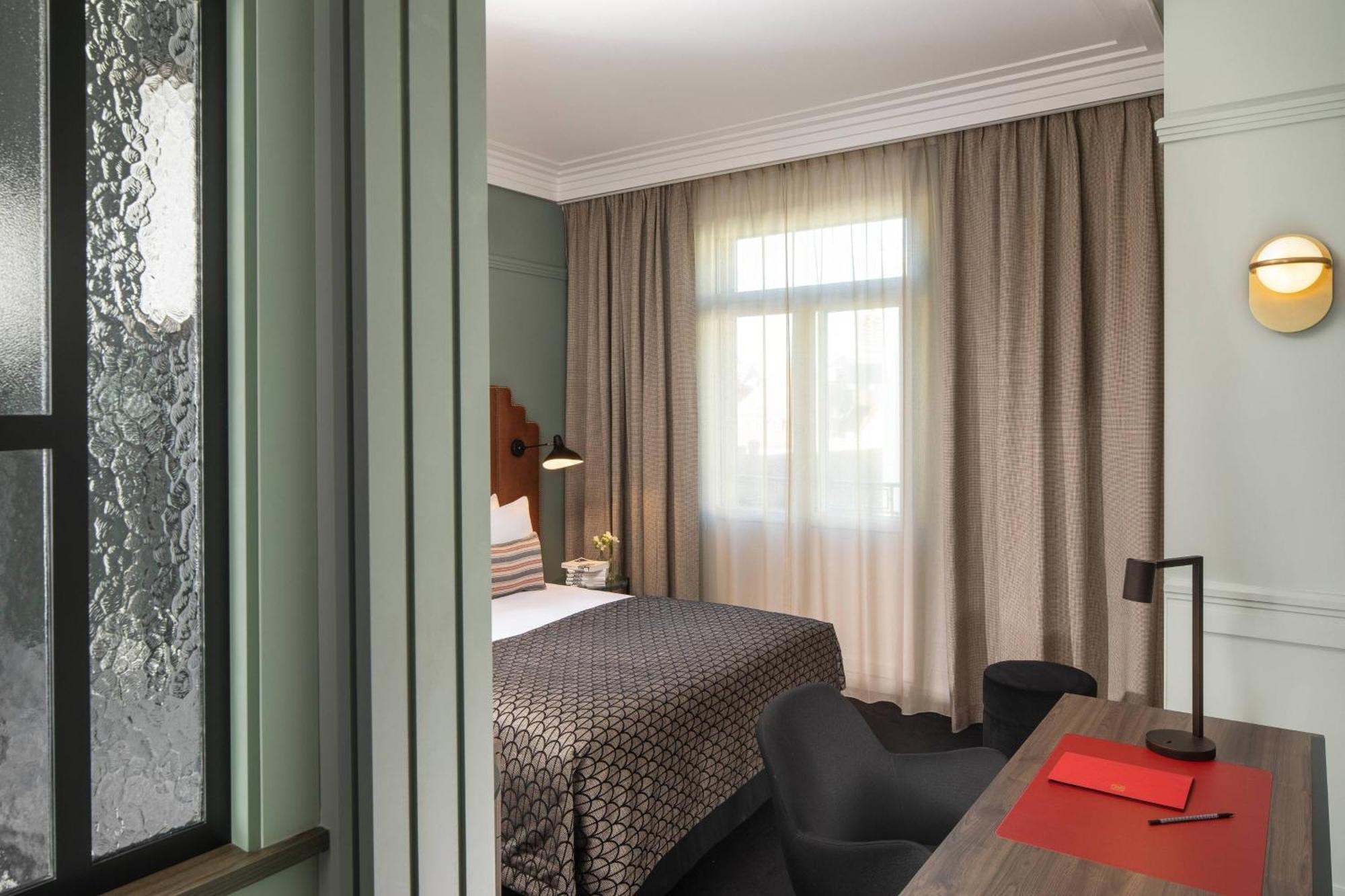 Superior Queen Room