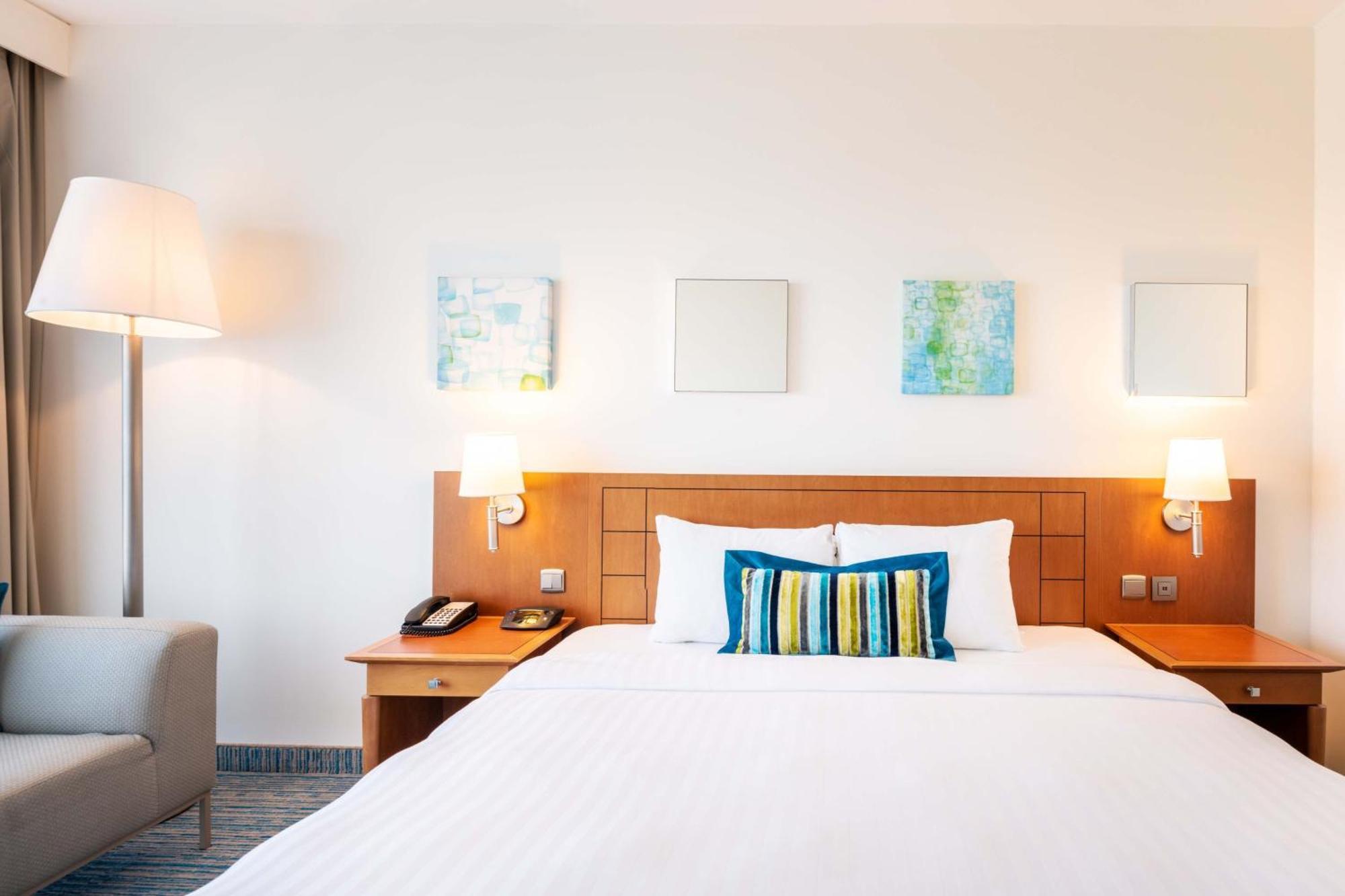Deluxe Room Guest room 1 King