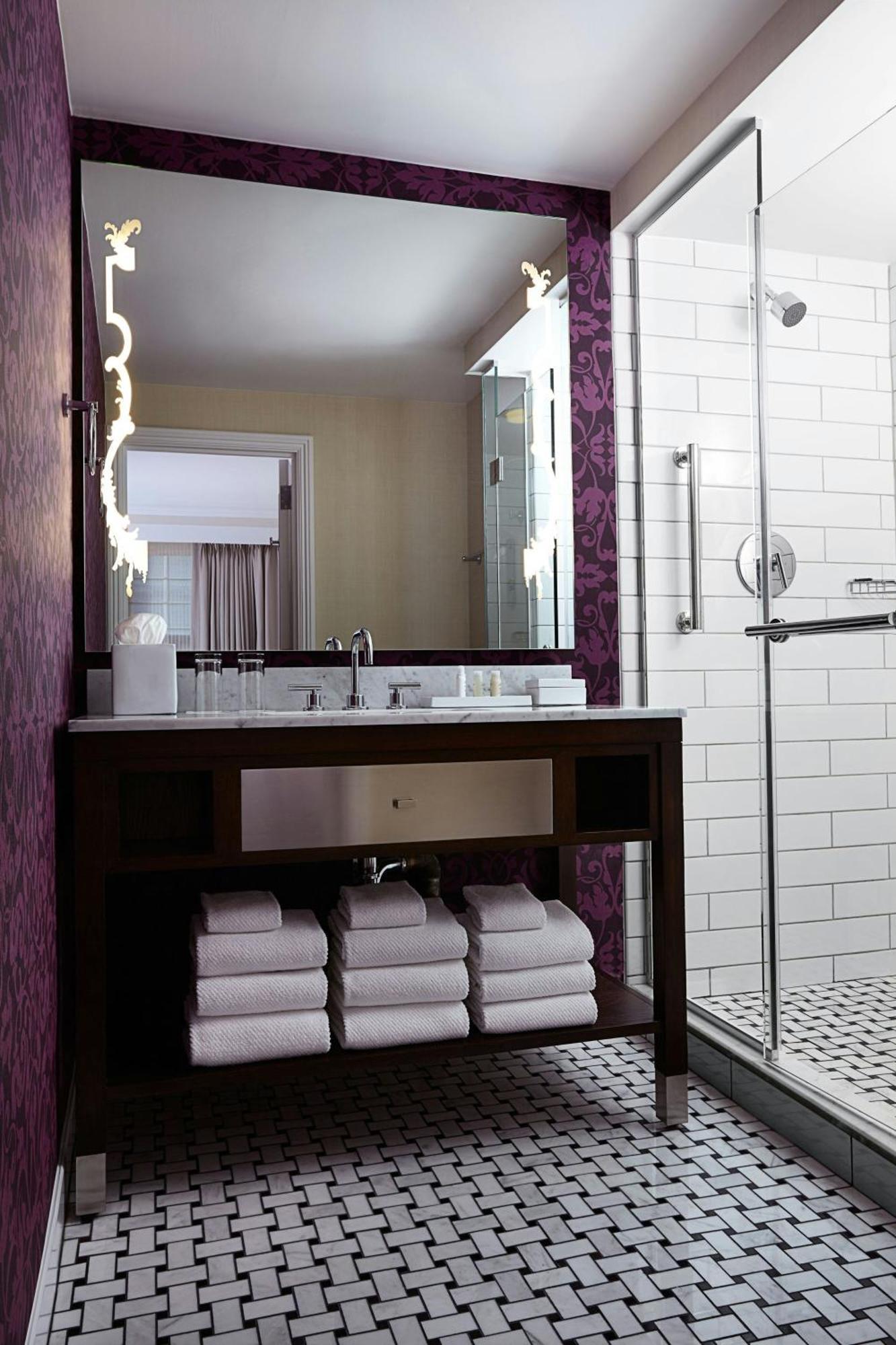 King Room Hearing Accessible