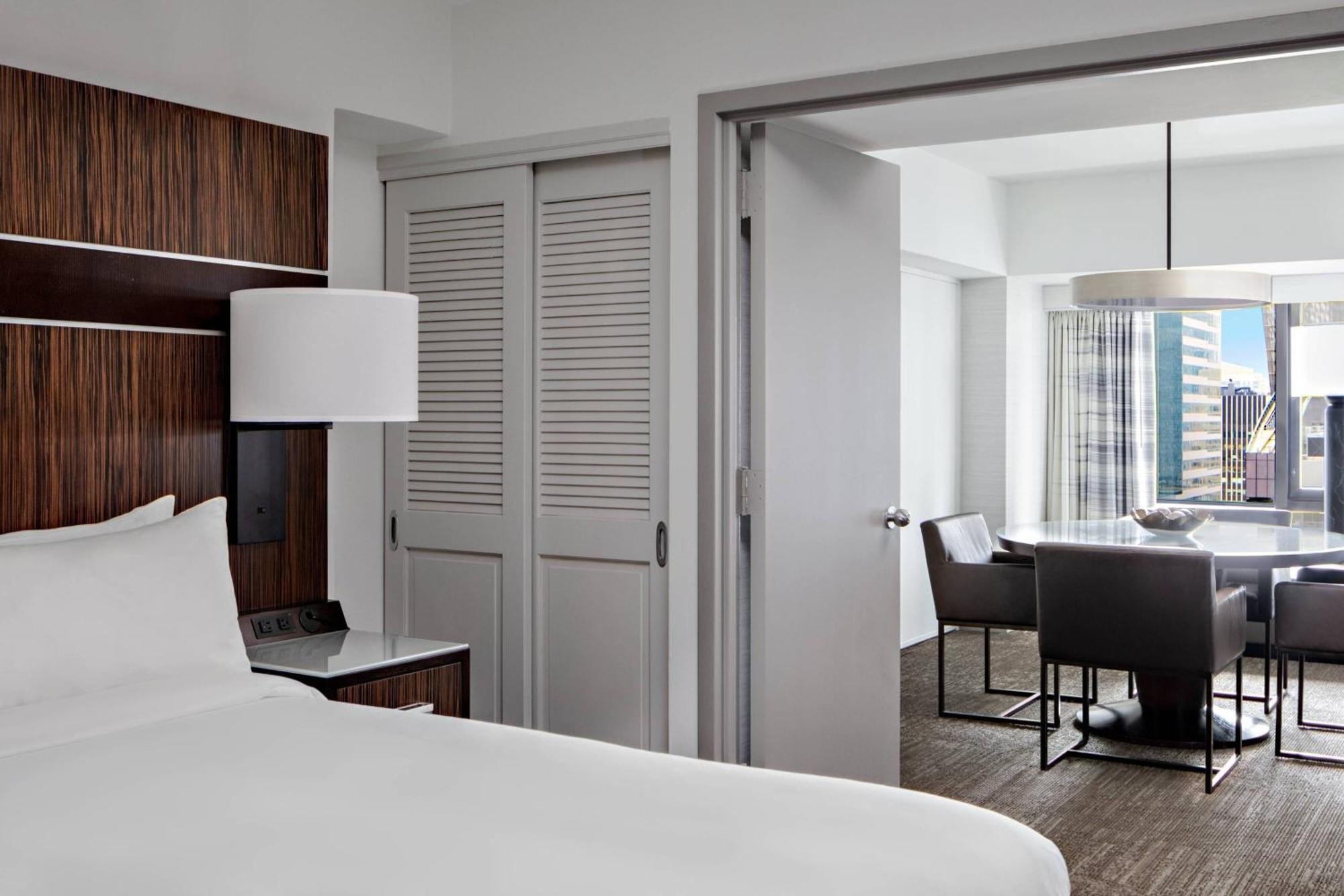 Executive King Suite Sofa Bed Club Lounge Access,1773695720:JPEG