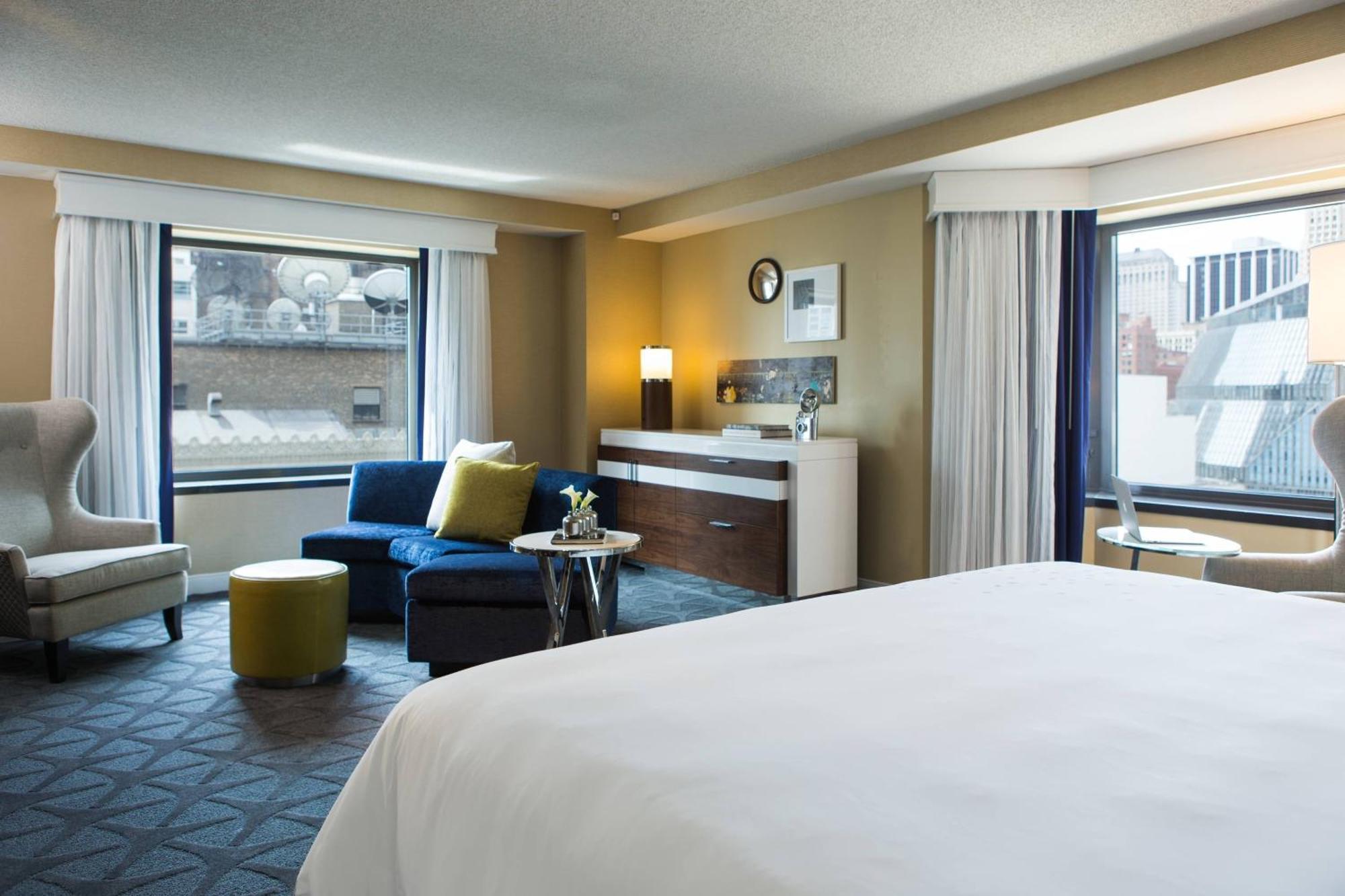 Suite Junior con vistas a la ciudad - 1 cama extragrande