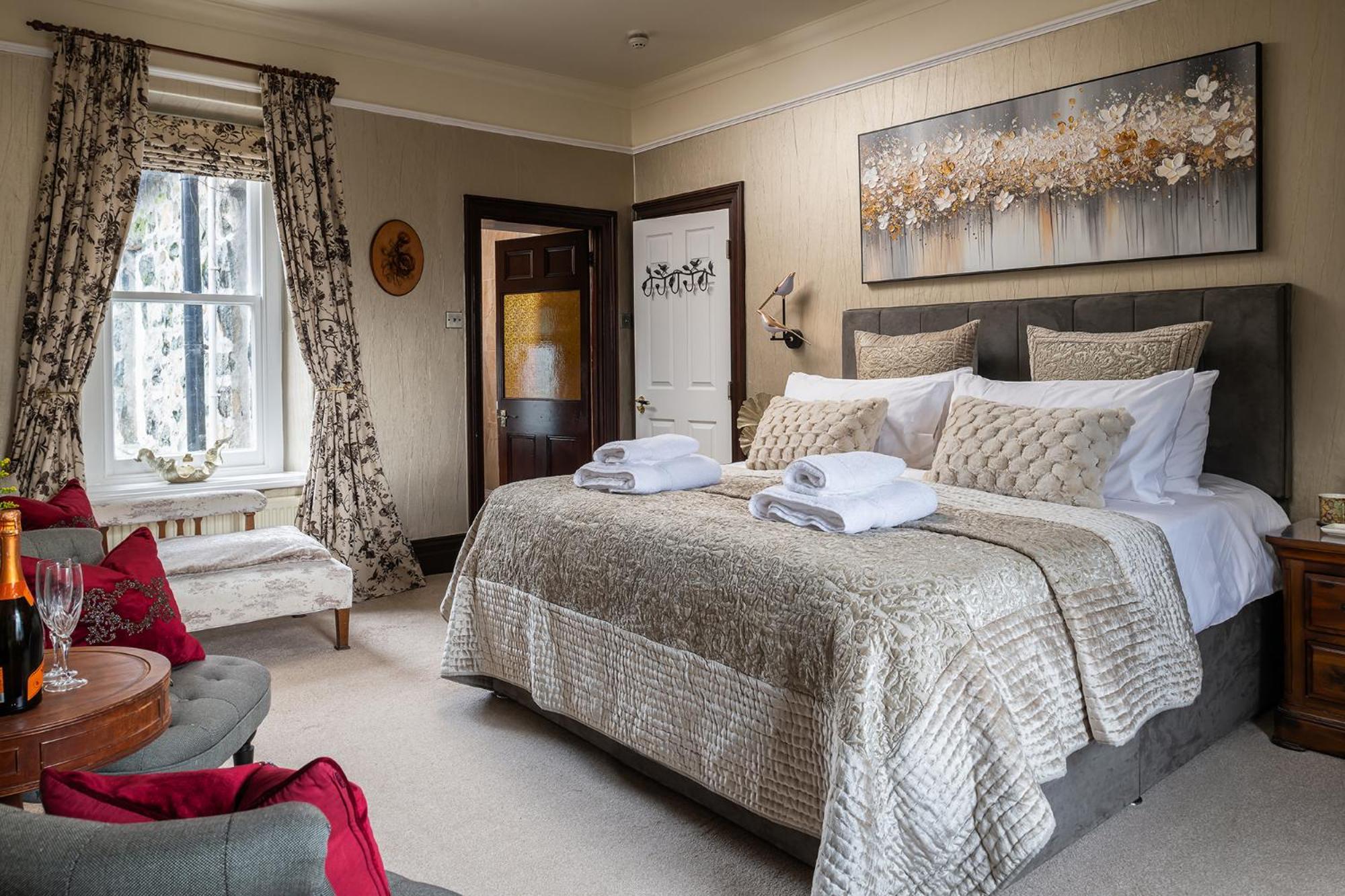 Superior King Room