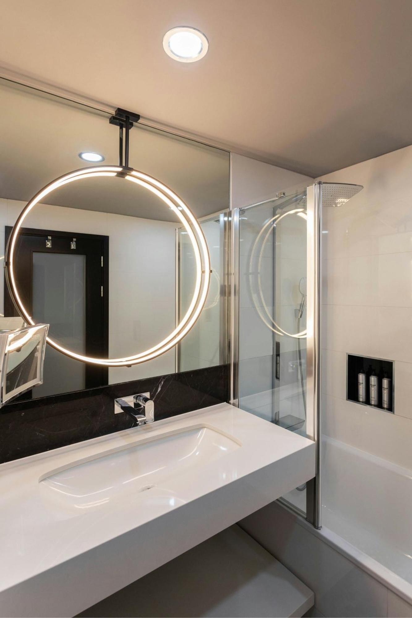 Suite Júnior Dreams com 1 Cama King-size e Sofá-cama