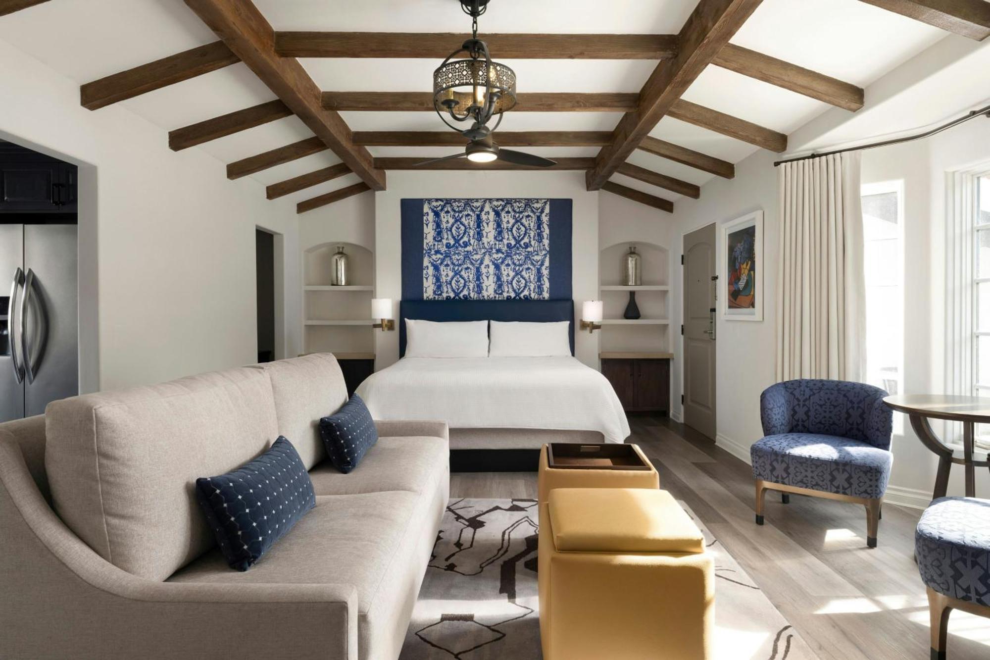 King Suite No Resort Fees