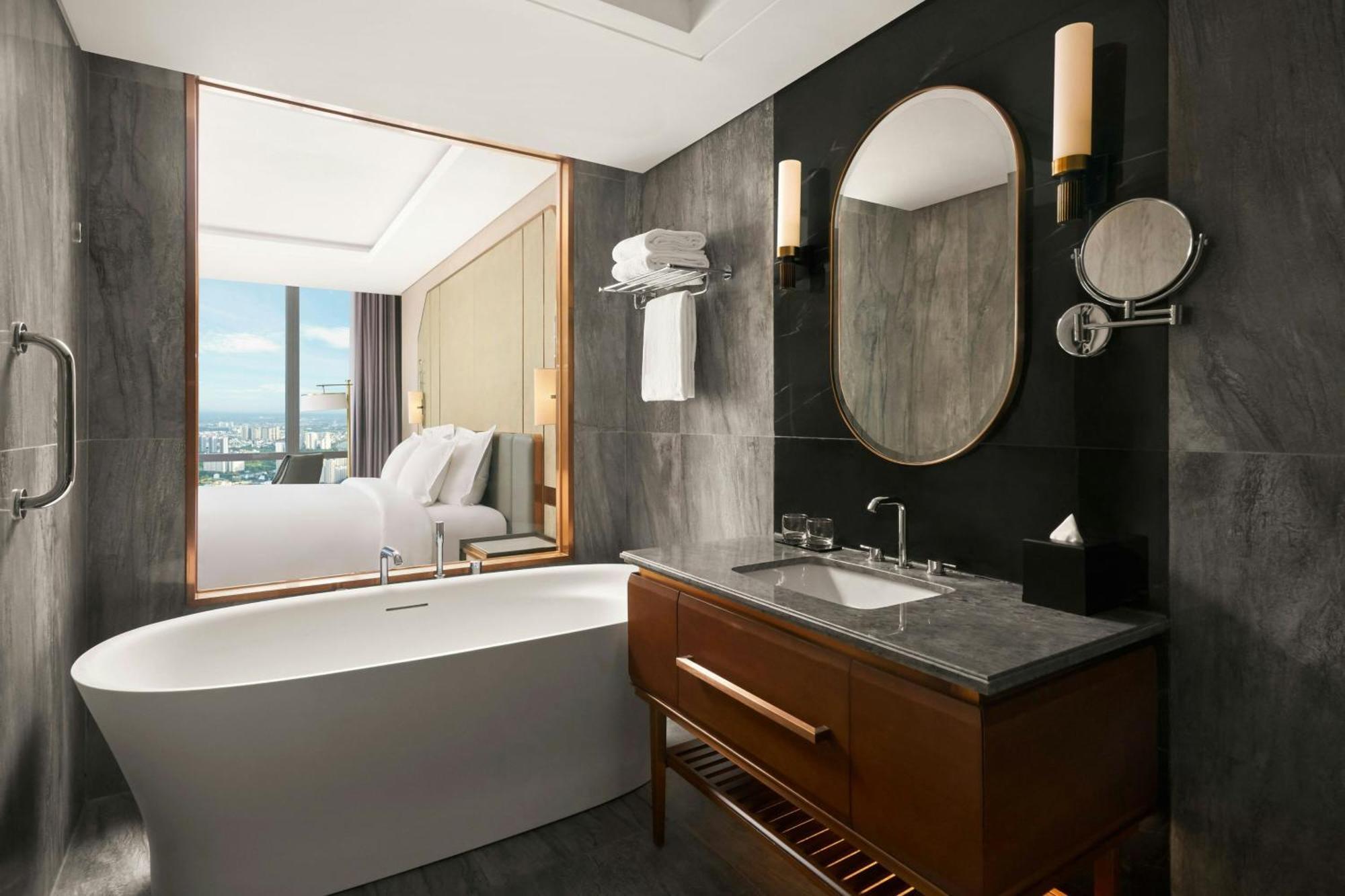 Premier King Room Sky View