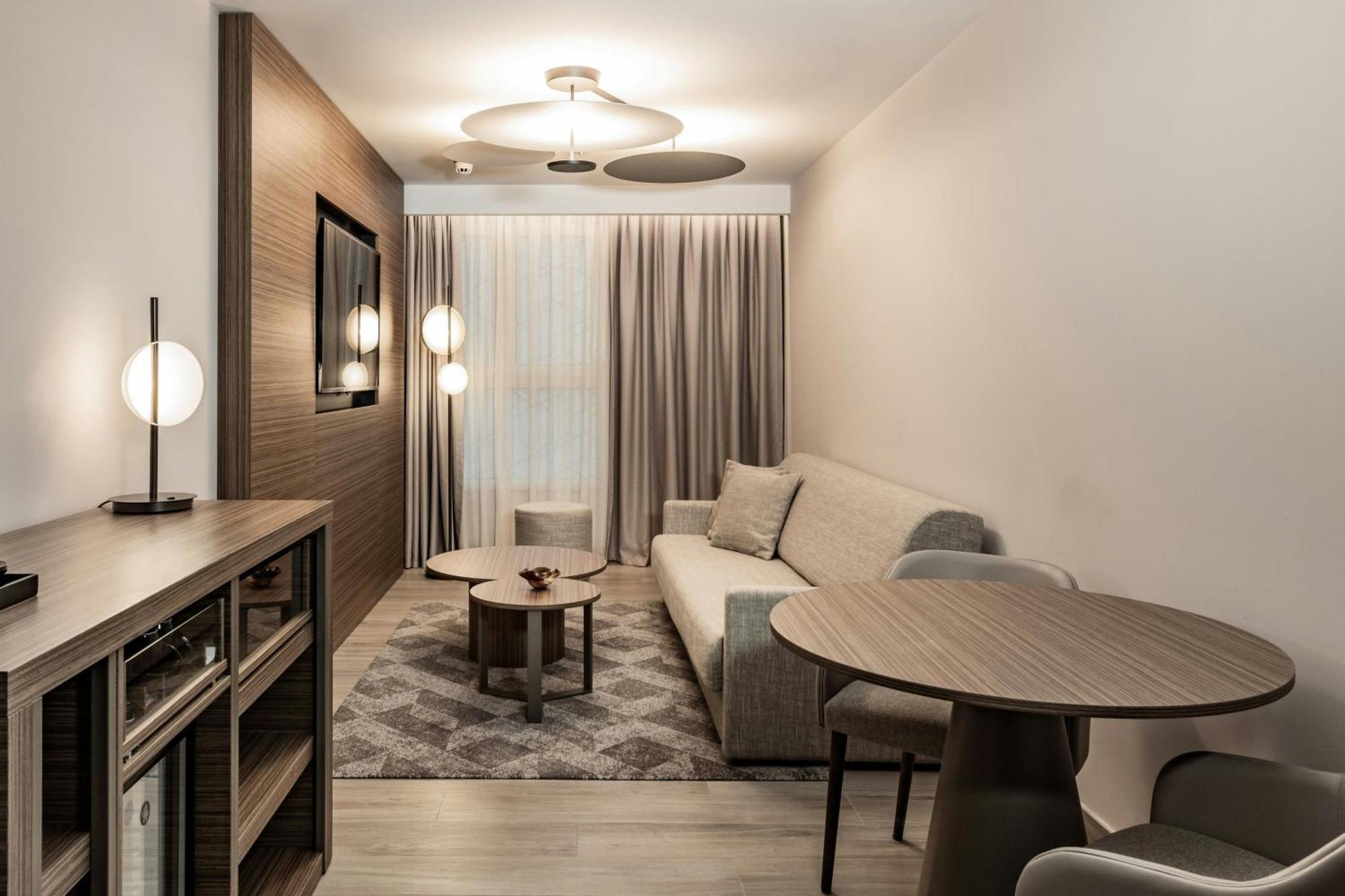 Suite Lit King-Size 1 Chambre avec Canapé-Lit - Vue sur Ville