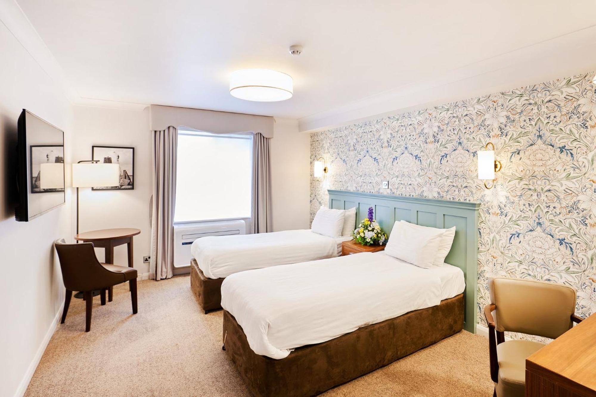 Premium Twin Room