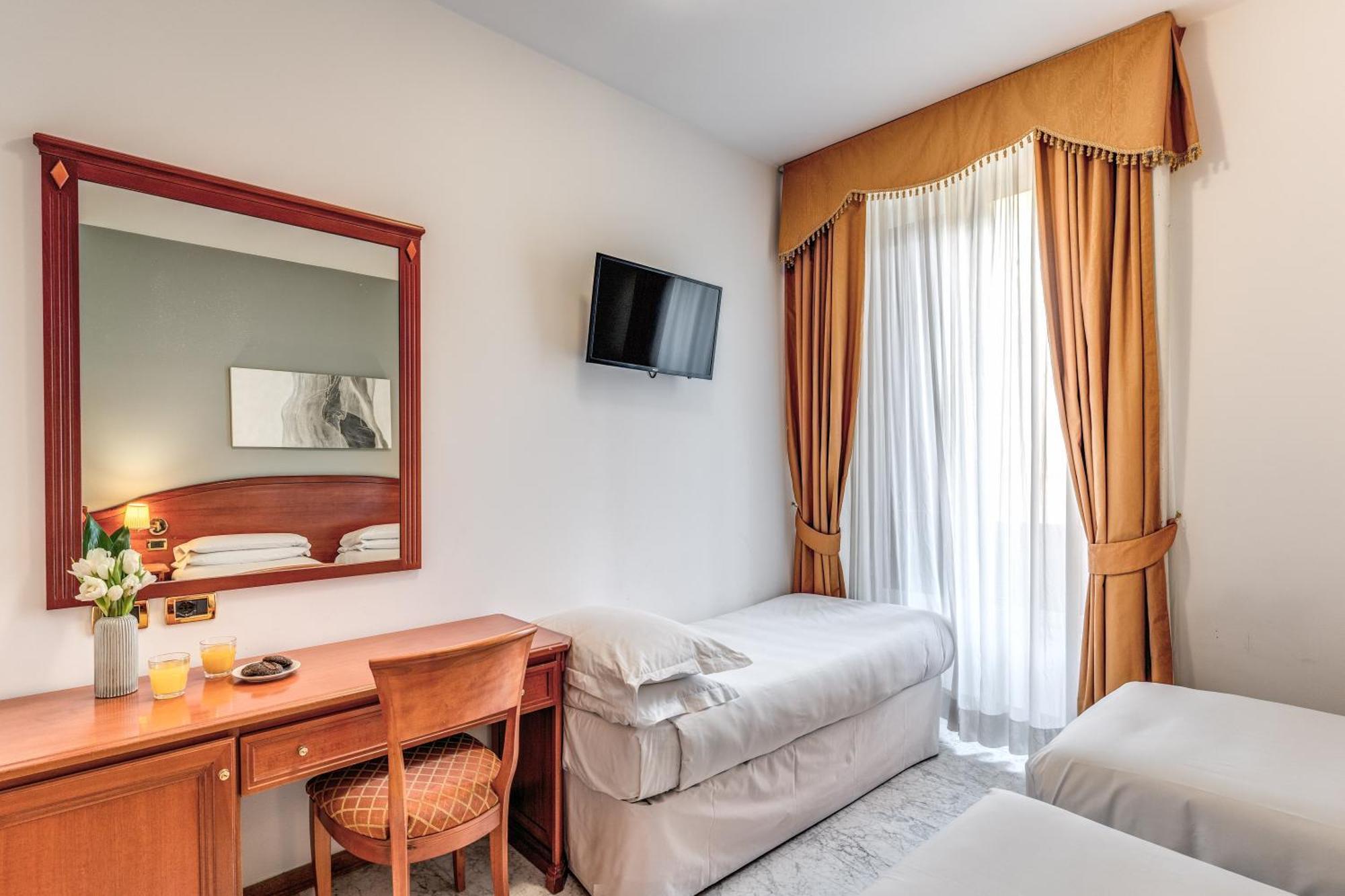 Classic Triple Room