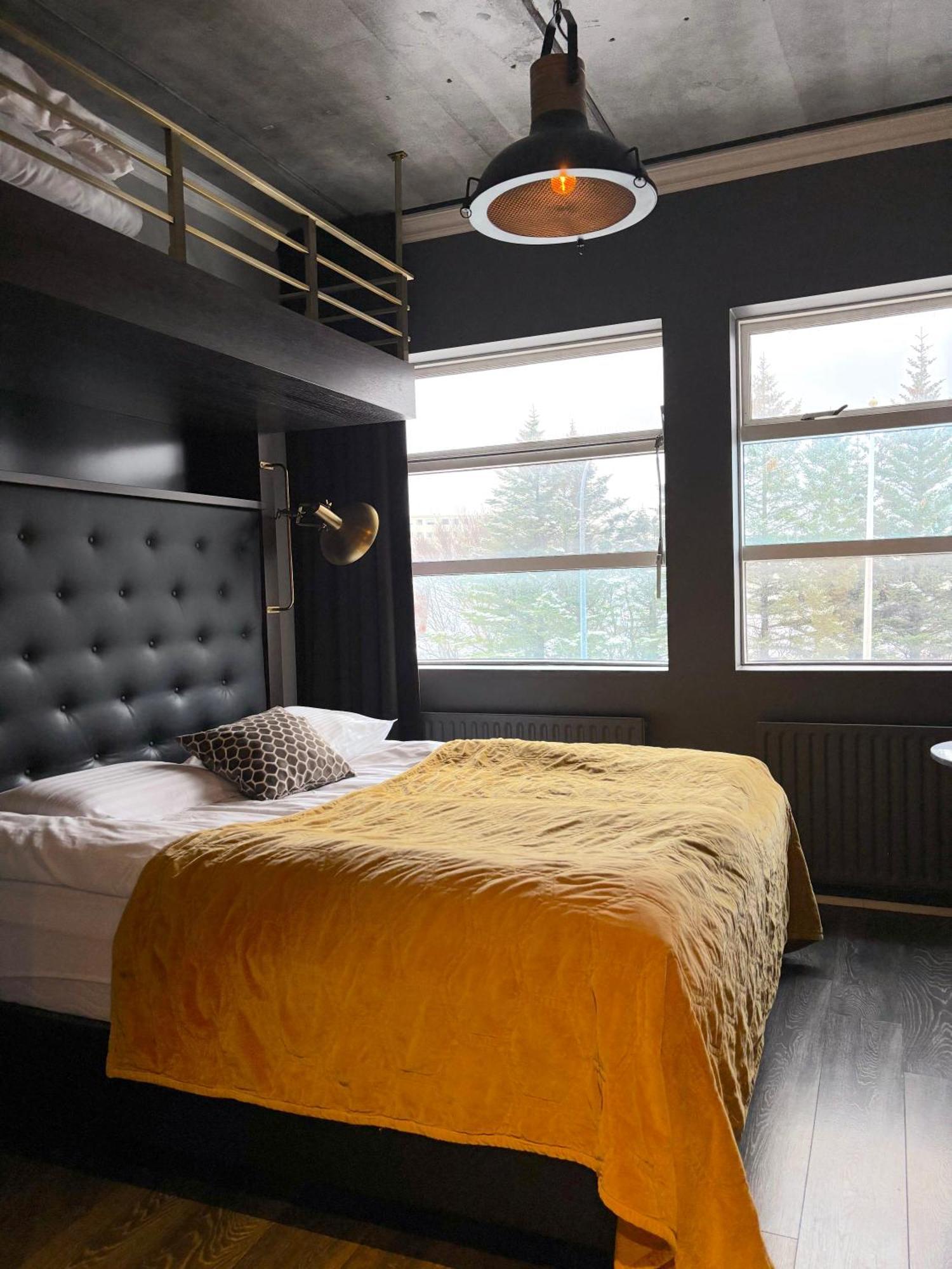 Triple Studio Bunk Bed