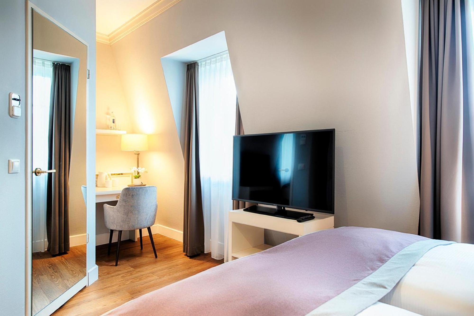 Superior Double Room,1644401174:JPEG