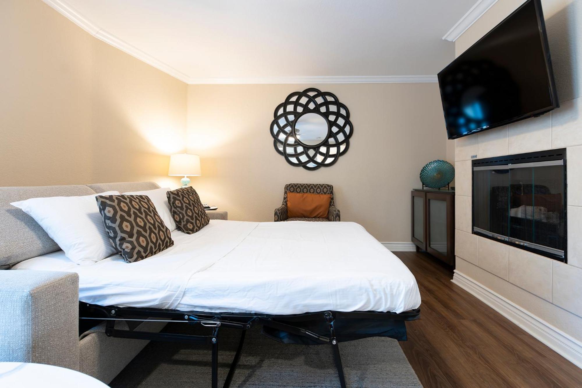 Two-Bedroom Suite