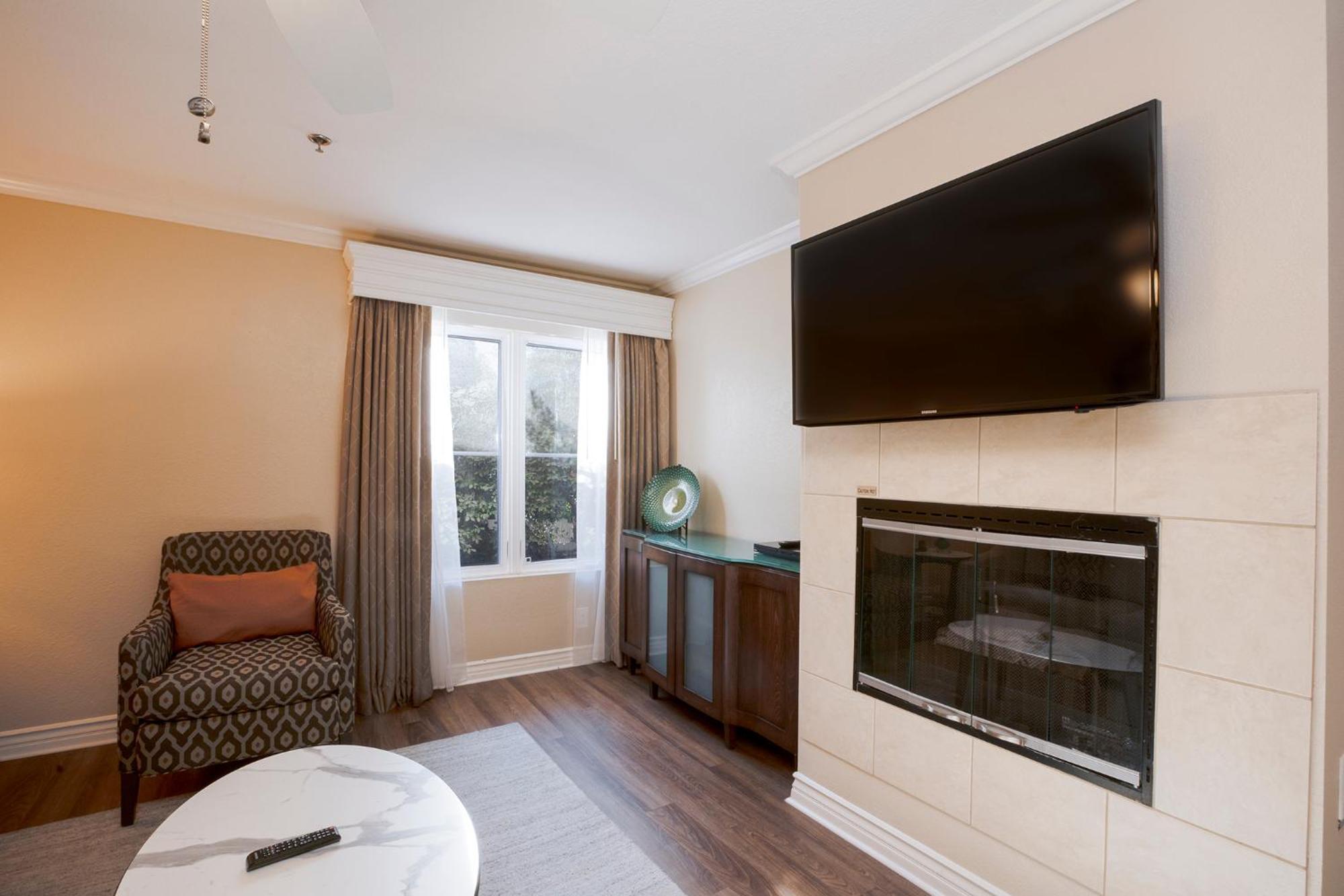 One-Bedroom Suite