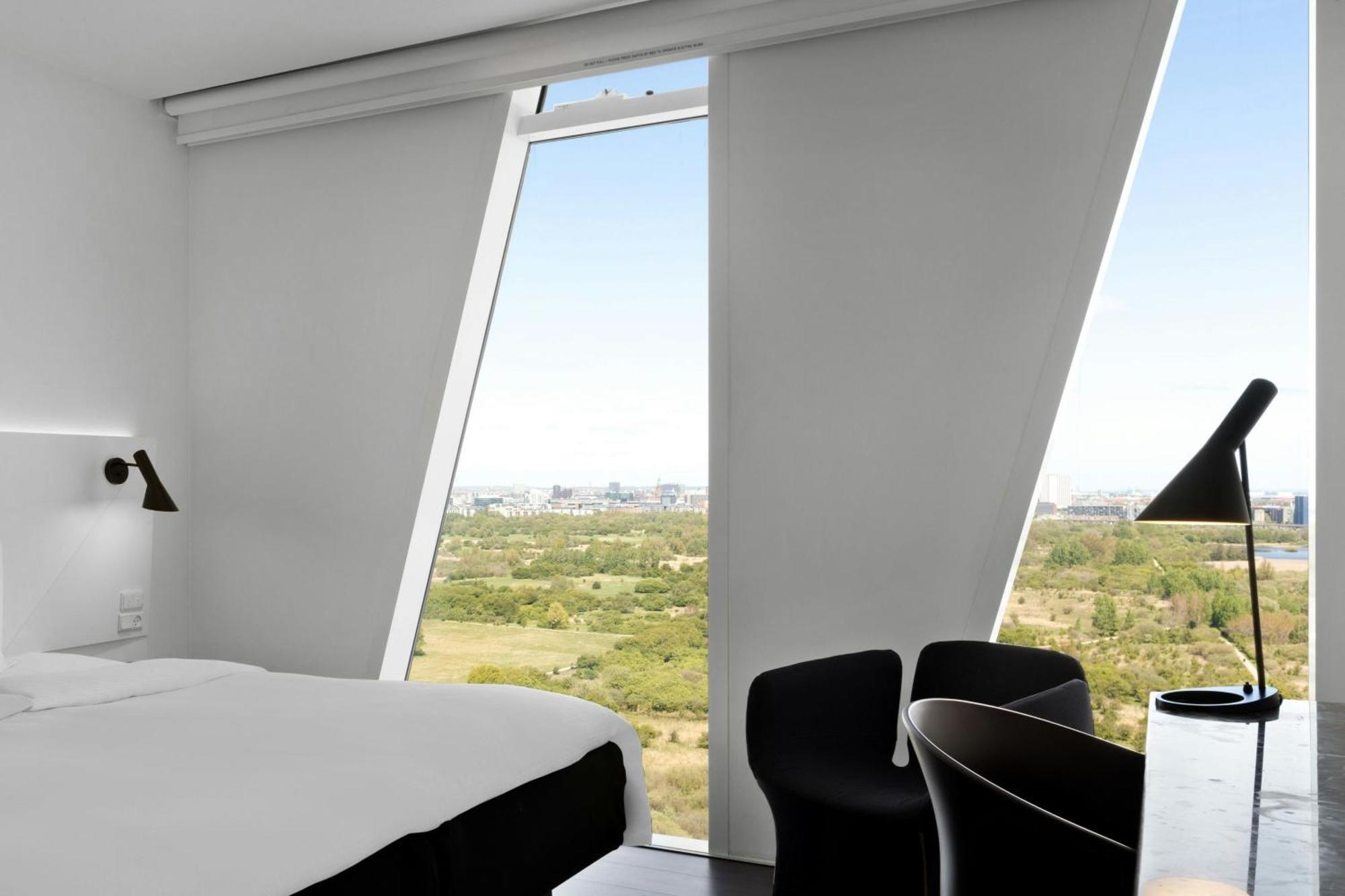 Large Standard Guest Room with Queen Bed,1644412495:JPEG